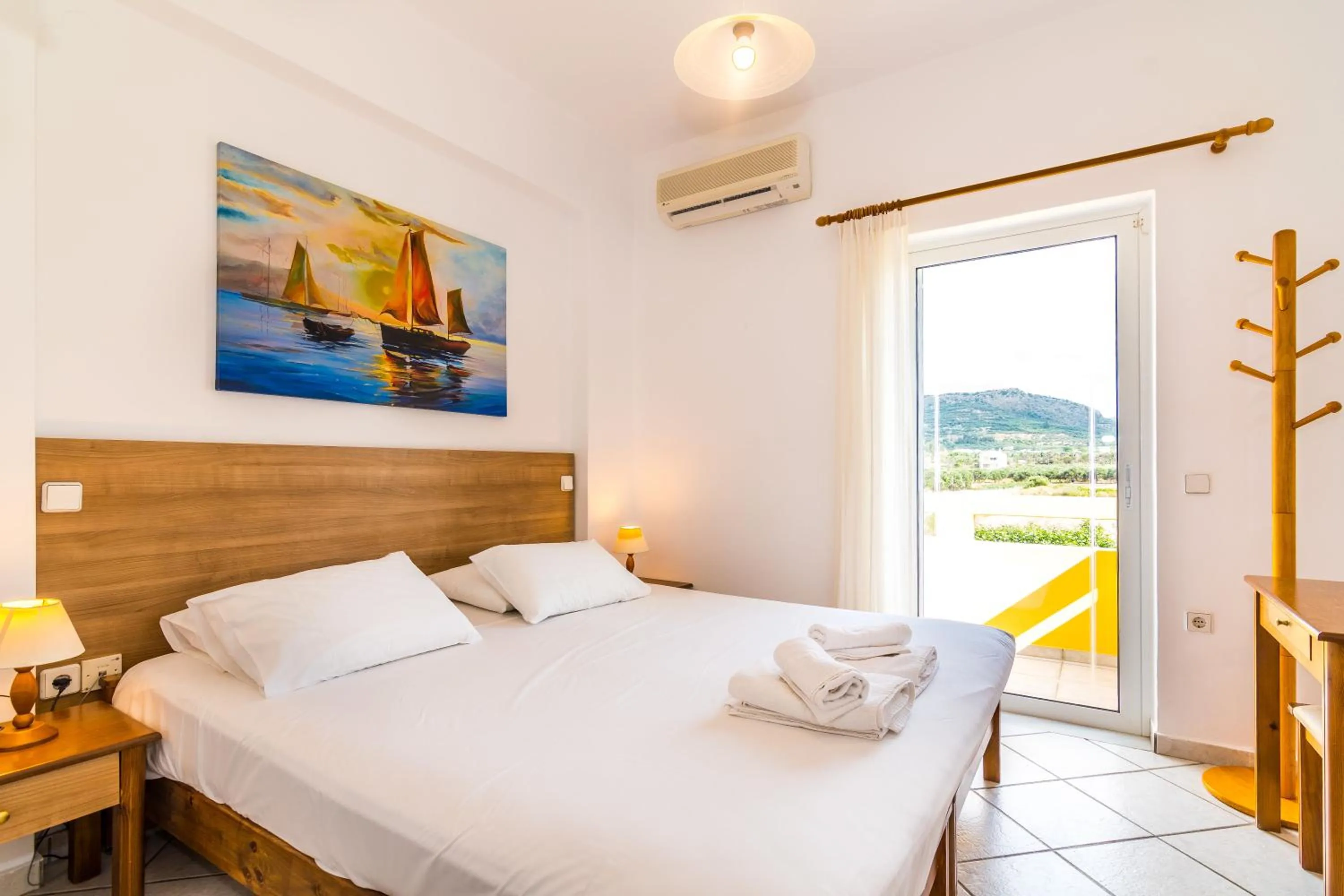 Bed in Thalassa Apartments