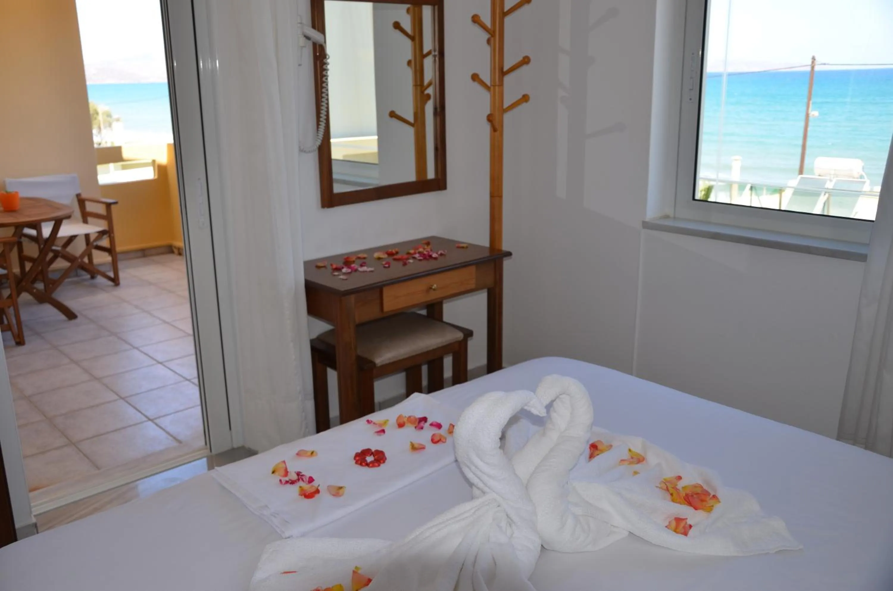 Decorative detail, Bed in Thalassa Apartments