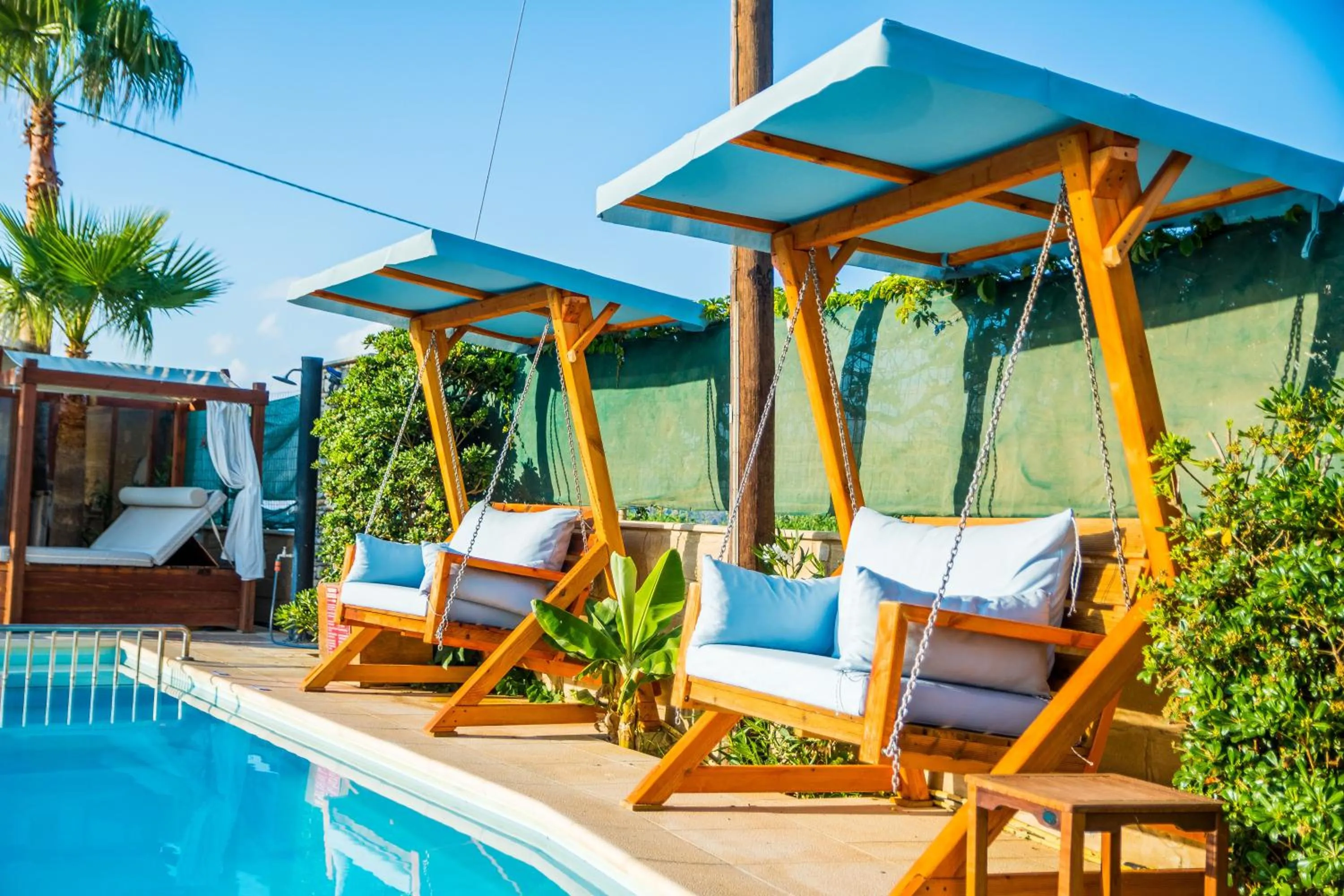 Swimming pool in Thalassa Apartments