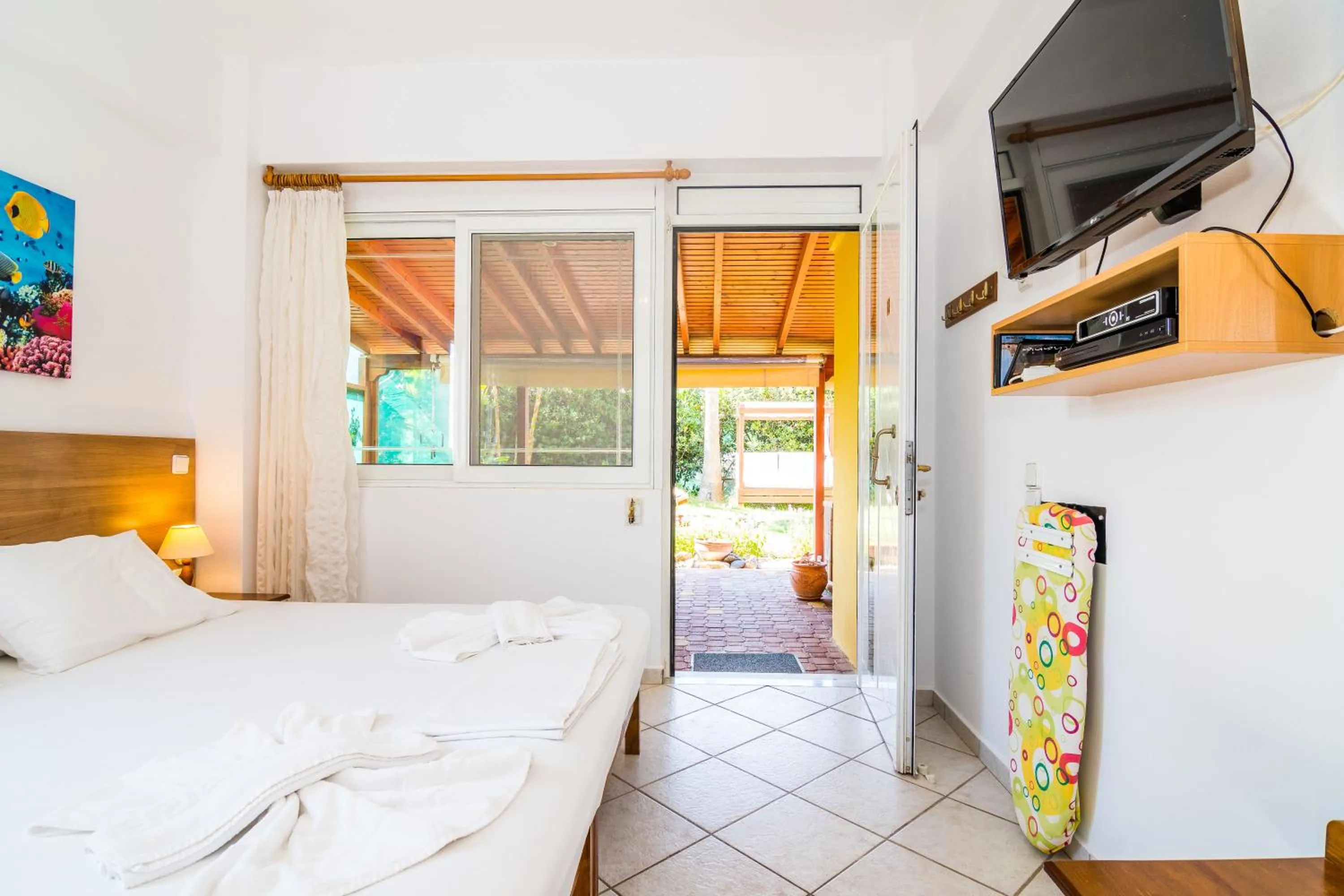 Bed in Thalassa Apartments