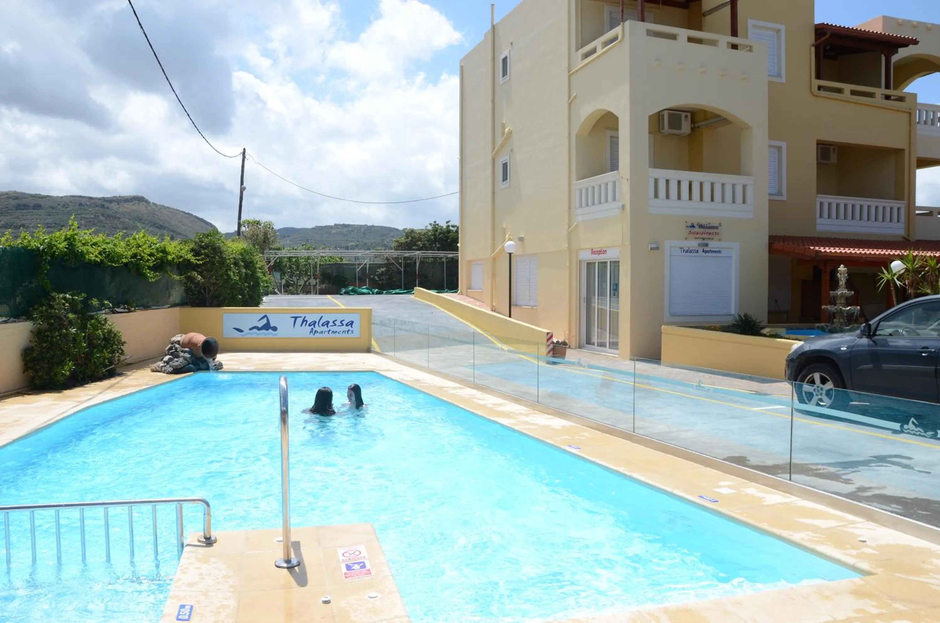 Swimming pool in Thalassa Apartments