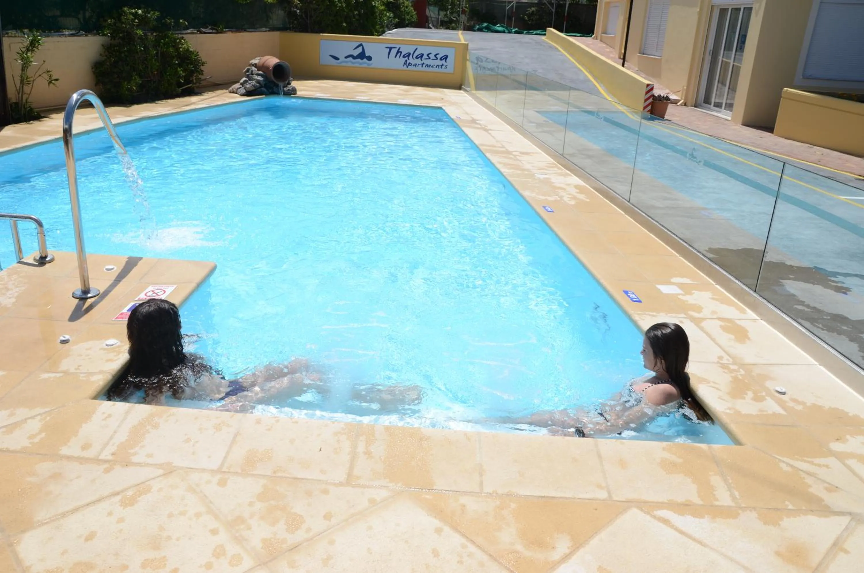 Hot Tub in Thalassa Apartments
