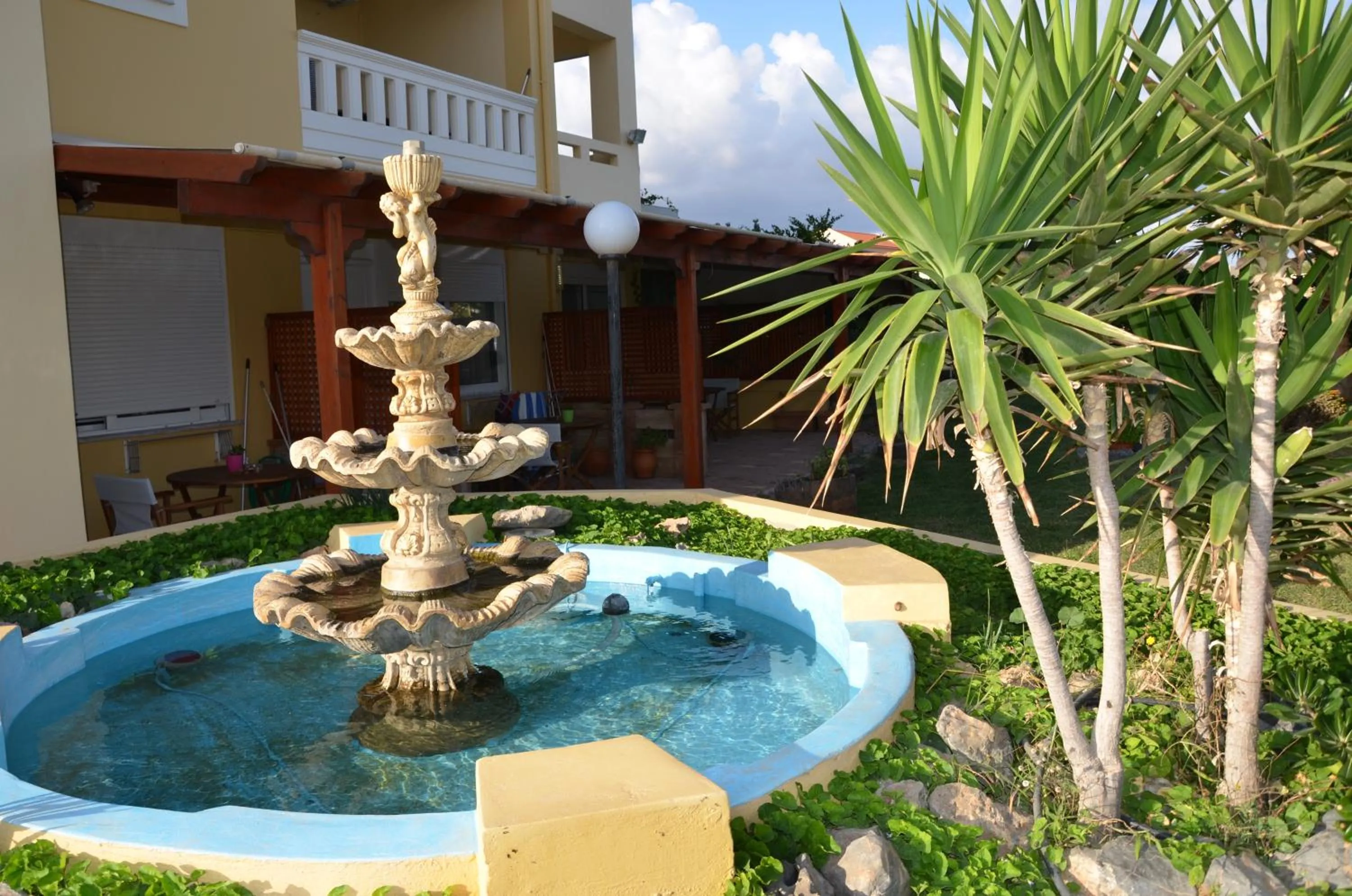 Garden in Thalassa Apartments