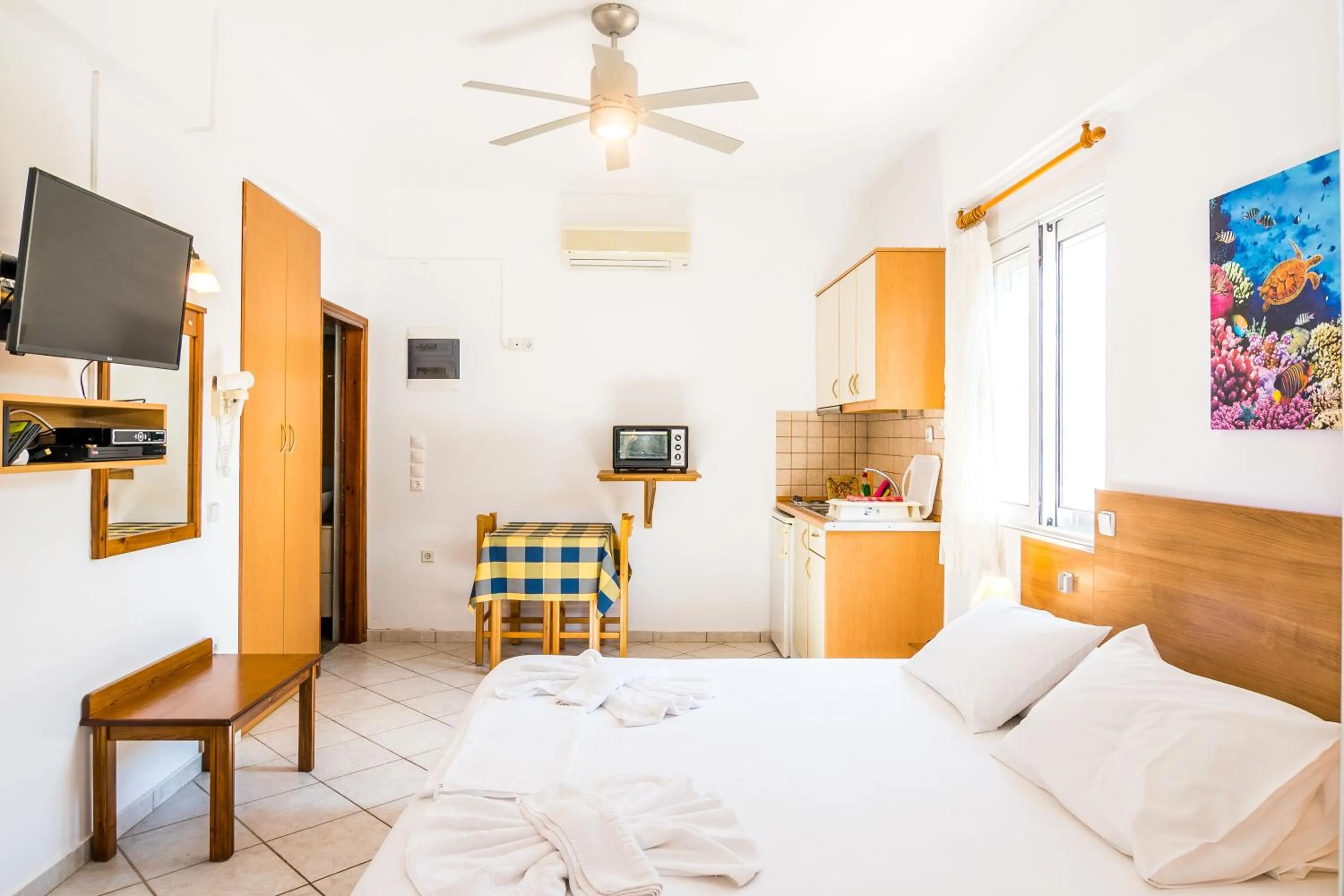 Bed in Thalassa Apartments