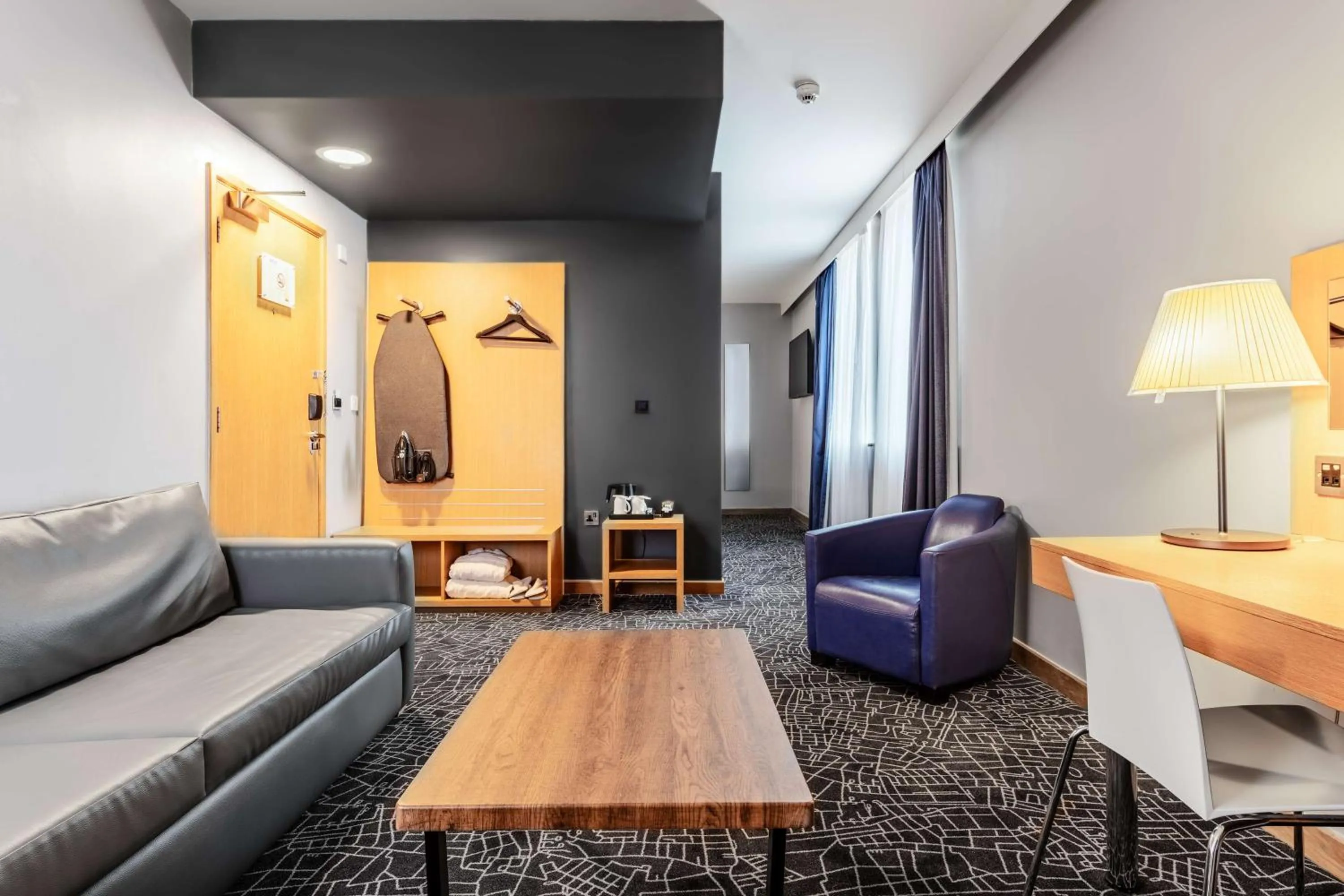 Photo of the whole room in Park Inn by Radisson Peterborough