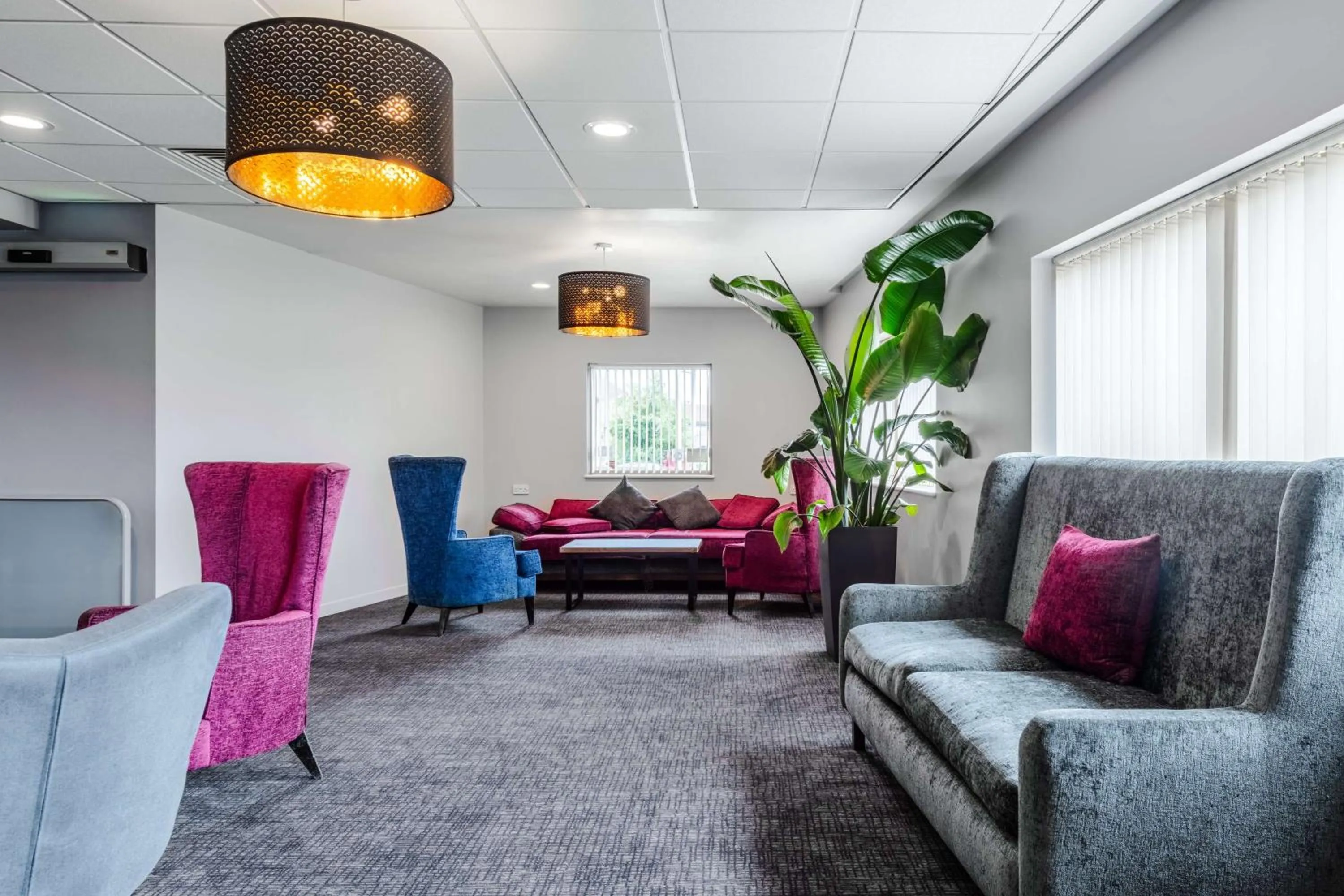 Lounge or bar in Park Inn by Radisson Peterborough