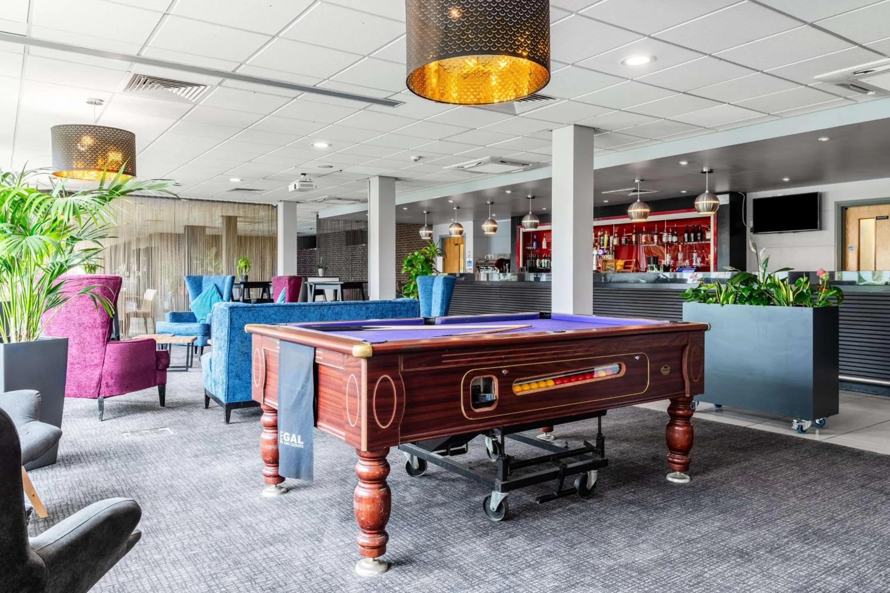 Lounge or bar in Park Inn by Radisson Peterborough