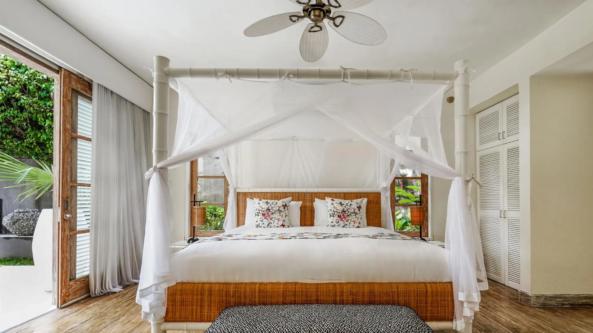 Bed in Villa Jajaliluna