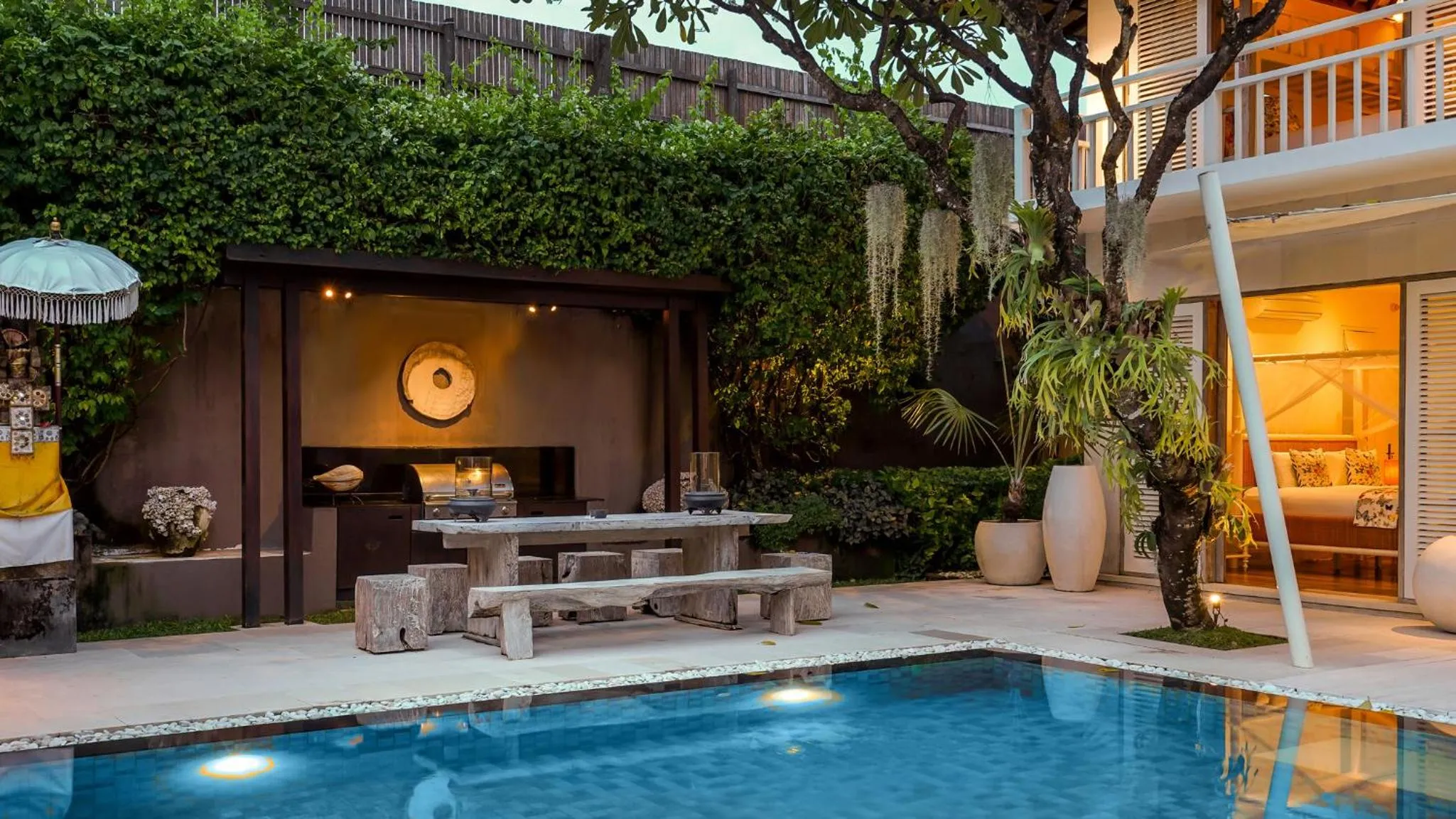 Property building in Villa Jajaliluna