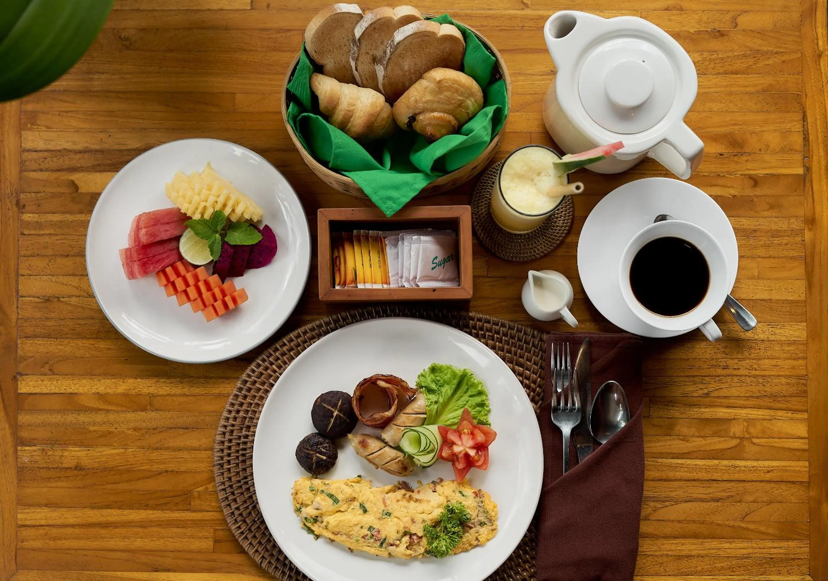 Breakfast in Kawan Antique Ubud Villa