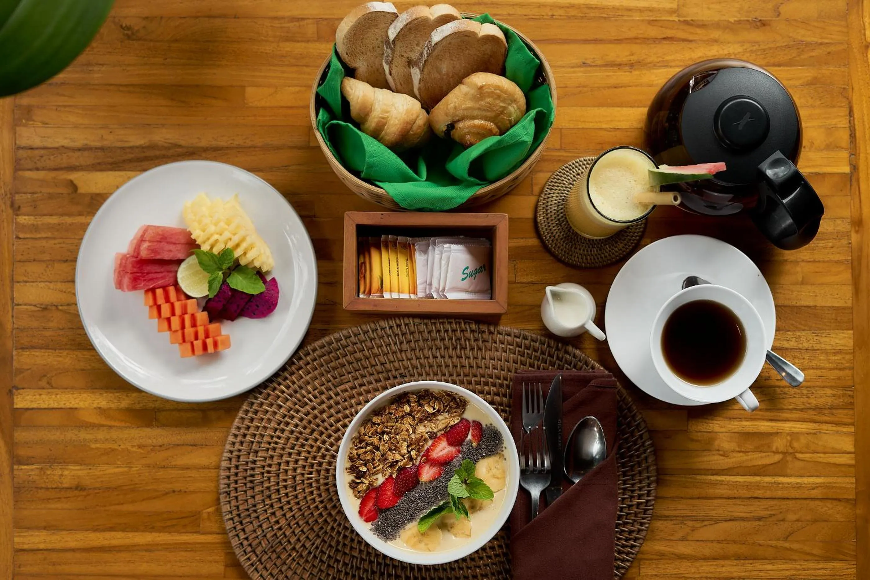 Breakfast in Kawan Antique Ubud Villa