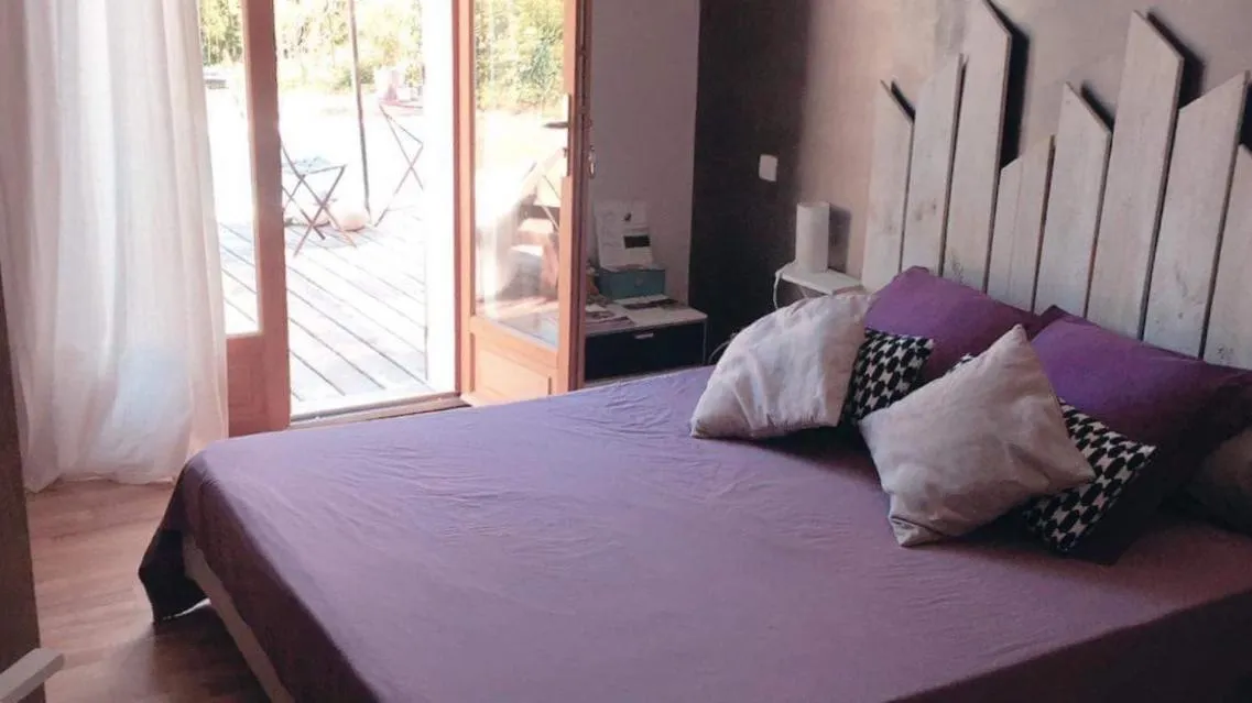 Bed in Chambre et table d hotes chez Dom