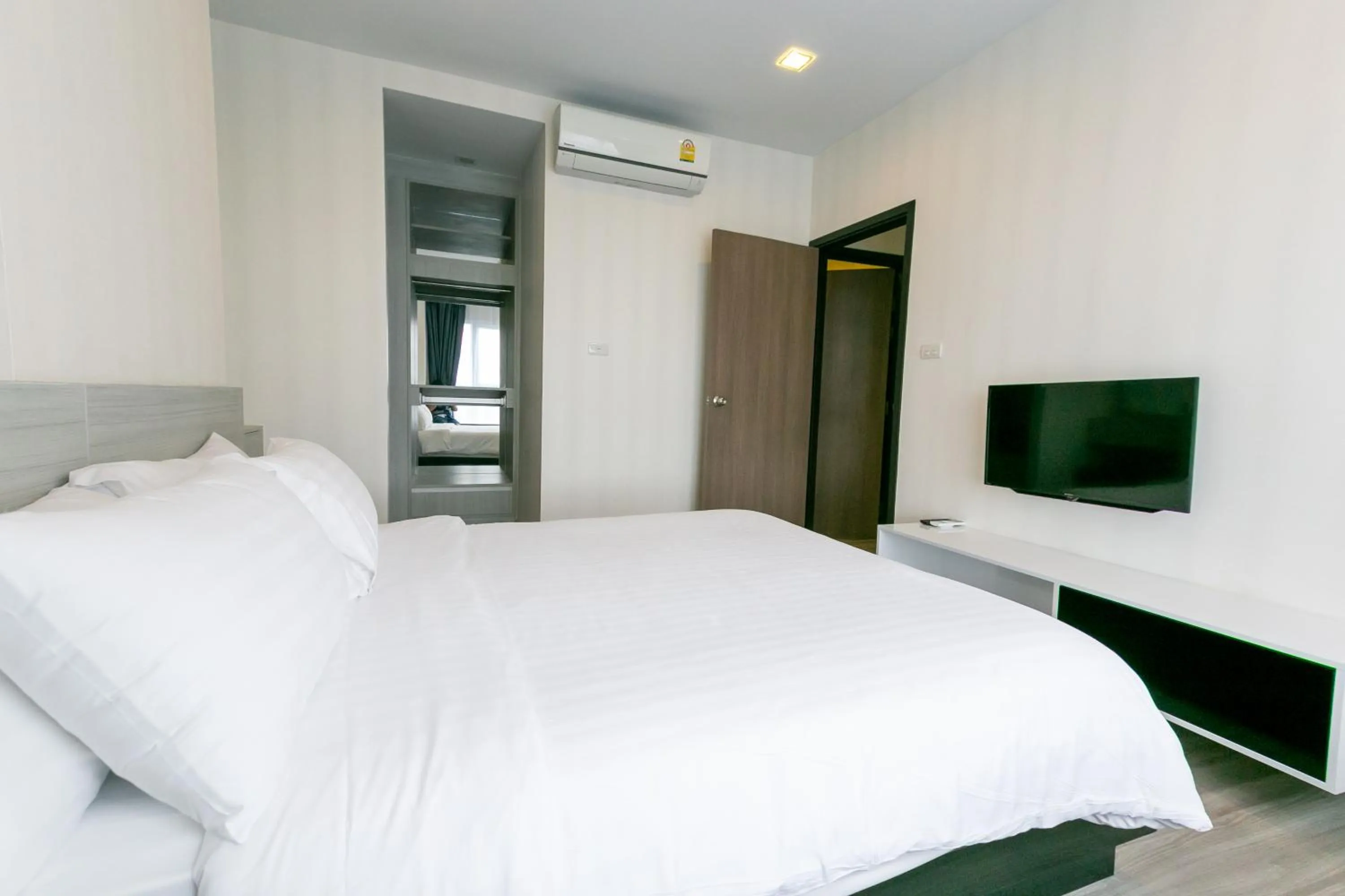 Deluxe Garden View Double Suite in Locals Prio ChiangMai Central Airport Plaza