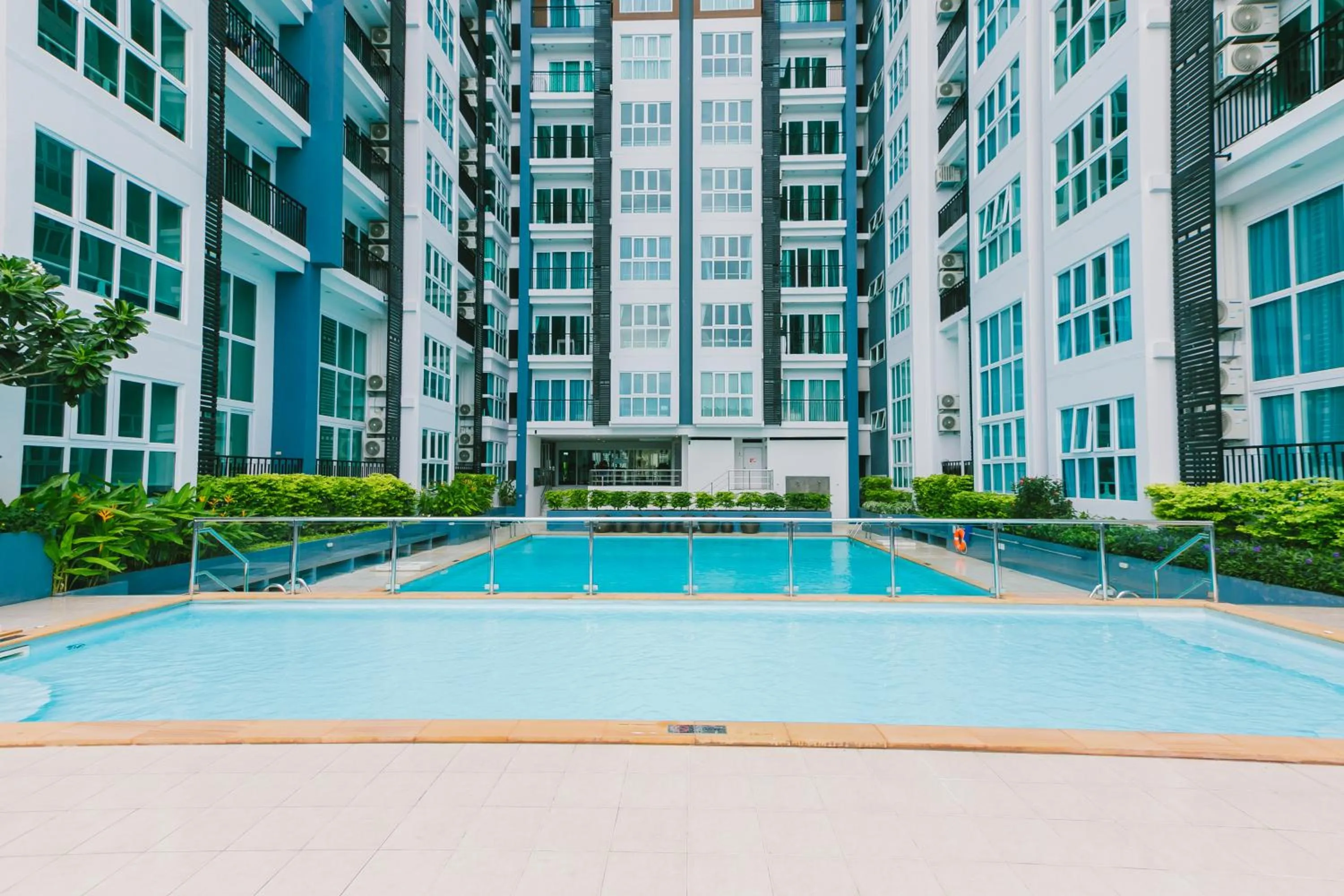 Property building in Locals Prio ChiangMai Central Airport Plaza