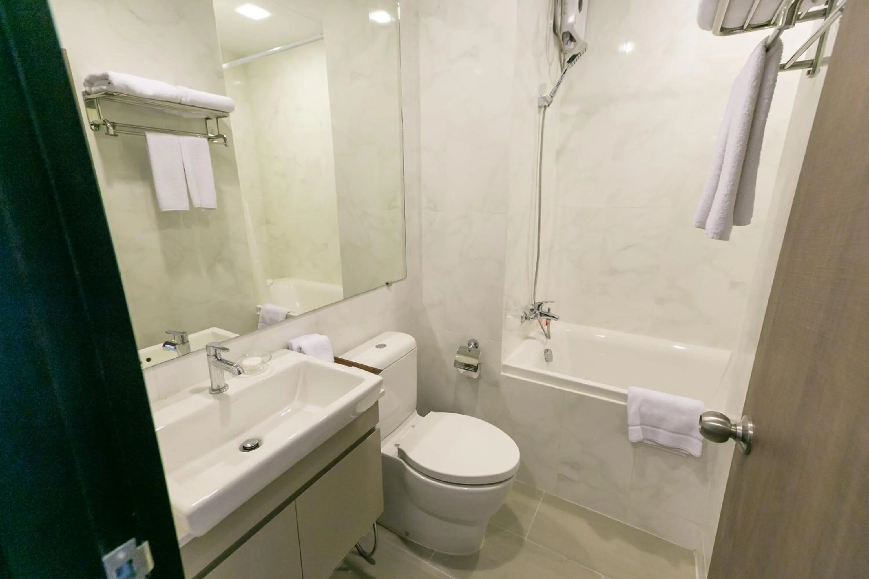 Bathroom in Locals Prio ChiangMai Central Airport Plaza