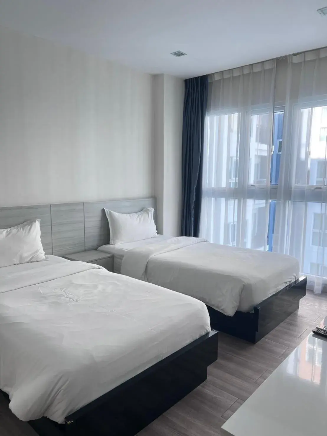 Superior Pool View Twin Suite in Locals Prio ChiangMai Central Airport Plaza Superior Pool View Twin Suite in Locals Prio ChiangMai Central Airport Plaza