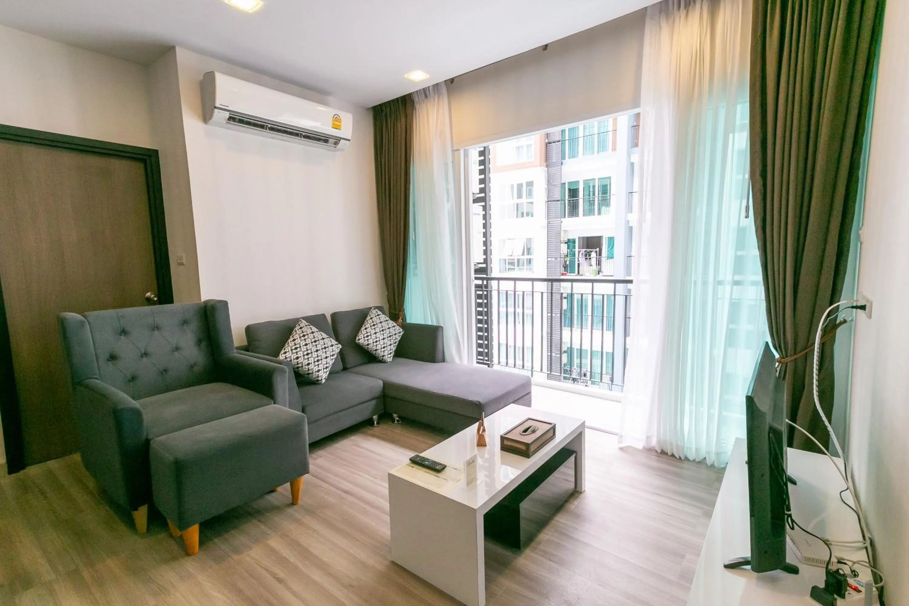 Living room in Locals Prio ChiangMai Central Airport Plaza