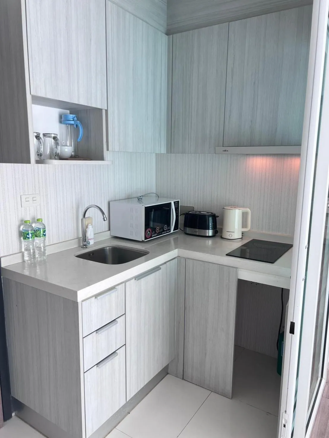 Coffee/tea facilities in Locals Prio ChiangMai Central Airport Plaza