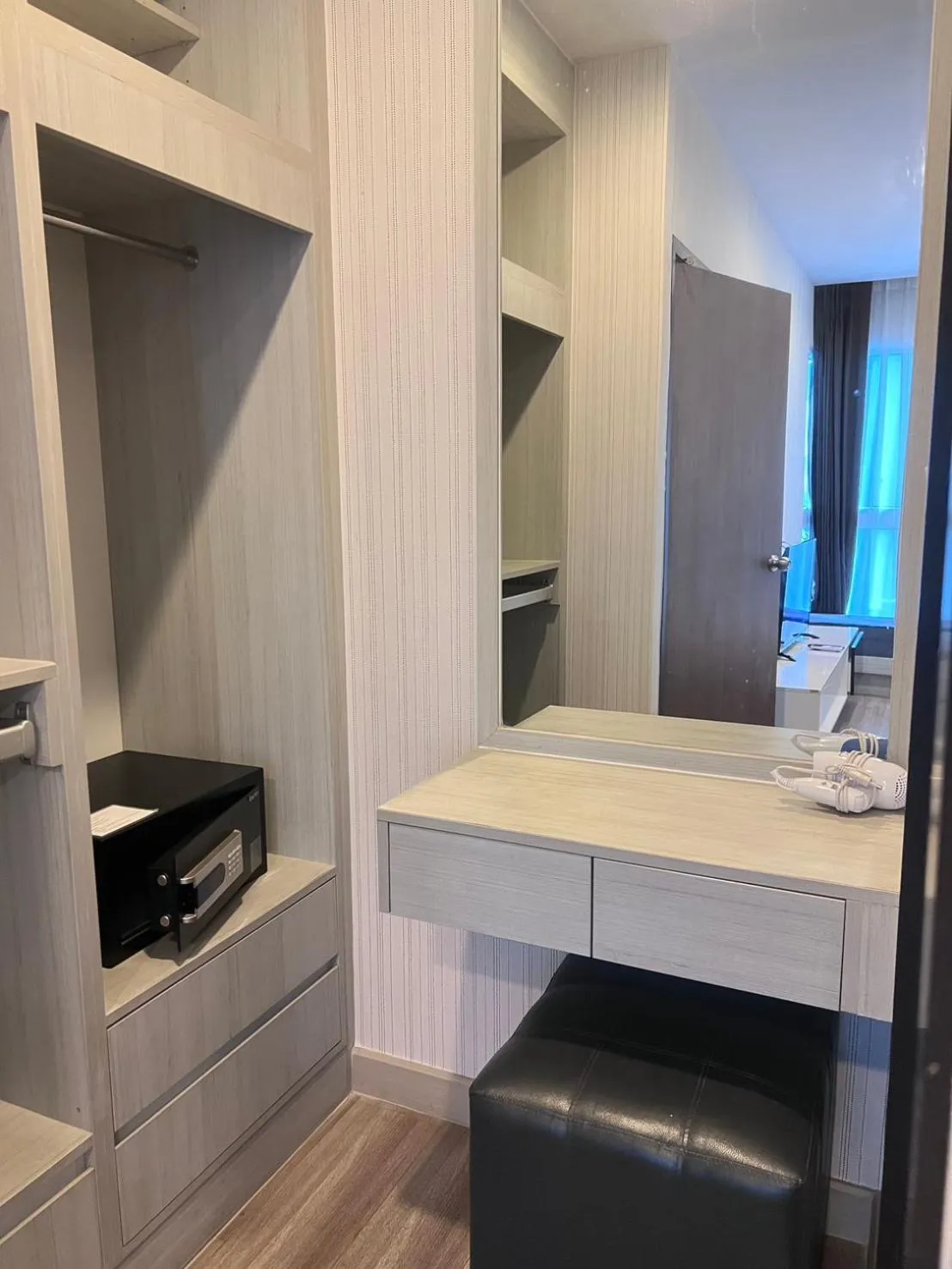 hair dryier in Locals Prio ChiangMai Central Airport Plaza