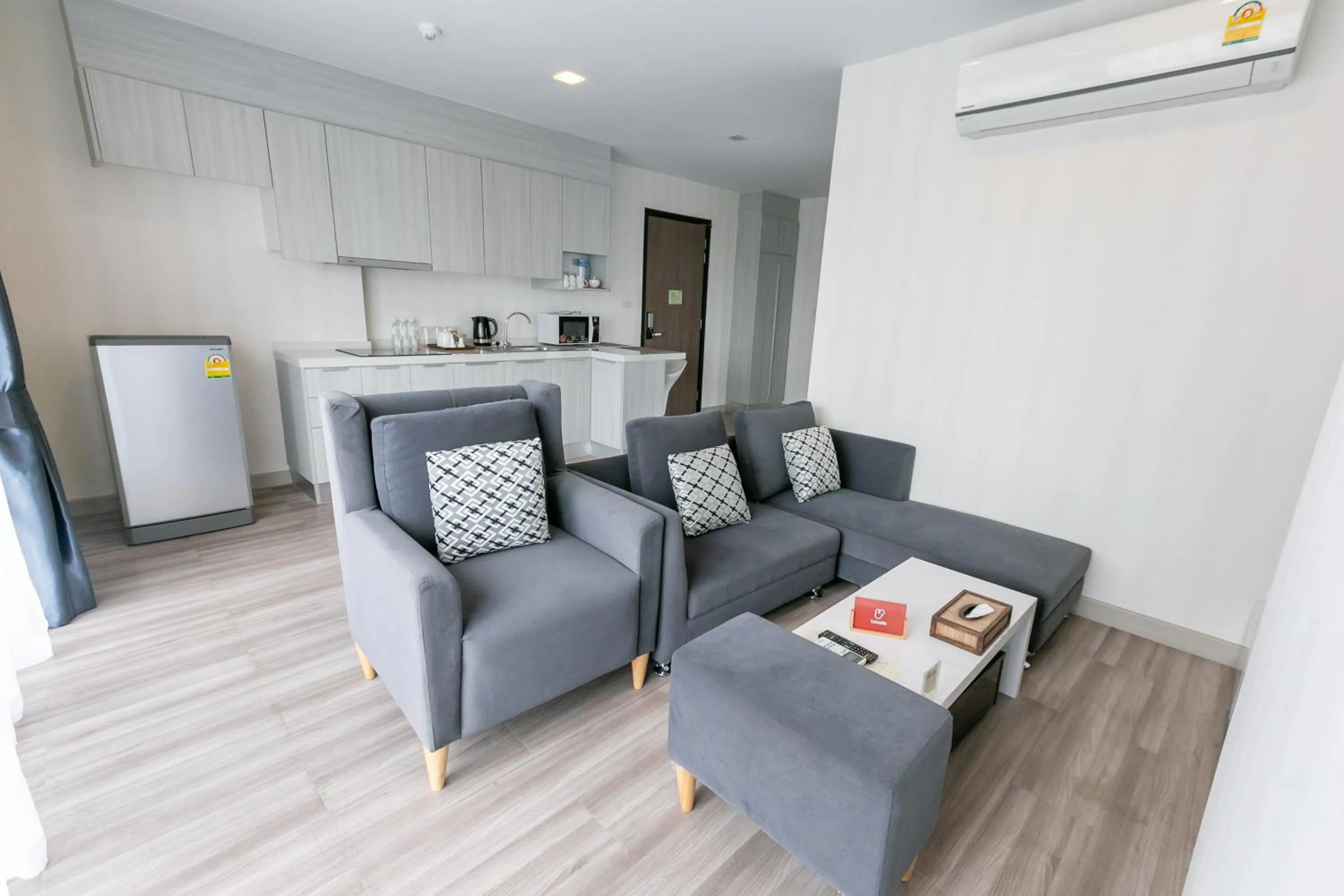 Living room in Locals Prio ChiangMai Central Airport Plaza