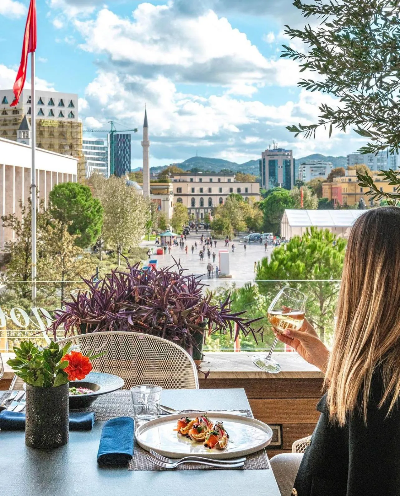 Restaurant/places to eat in Tirana International Hotel & Conference Center