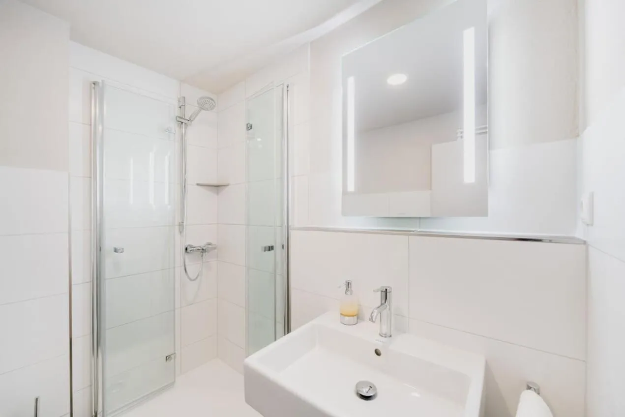 Bathroom in Hotel Villa Bodeblick