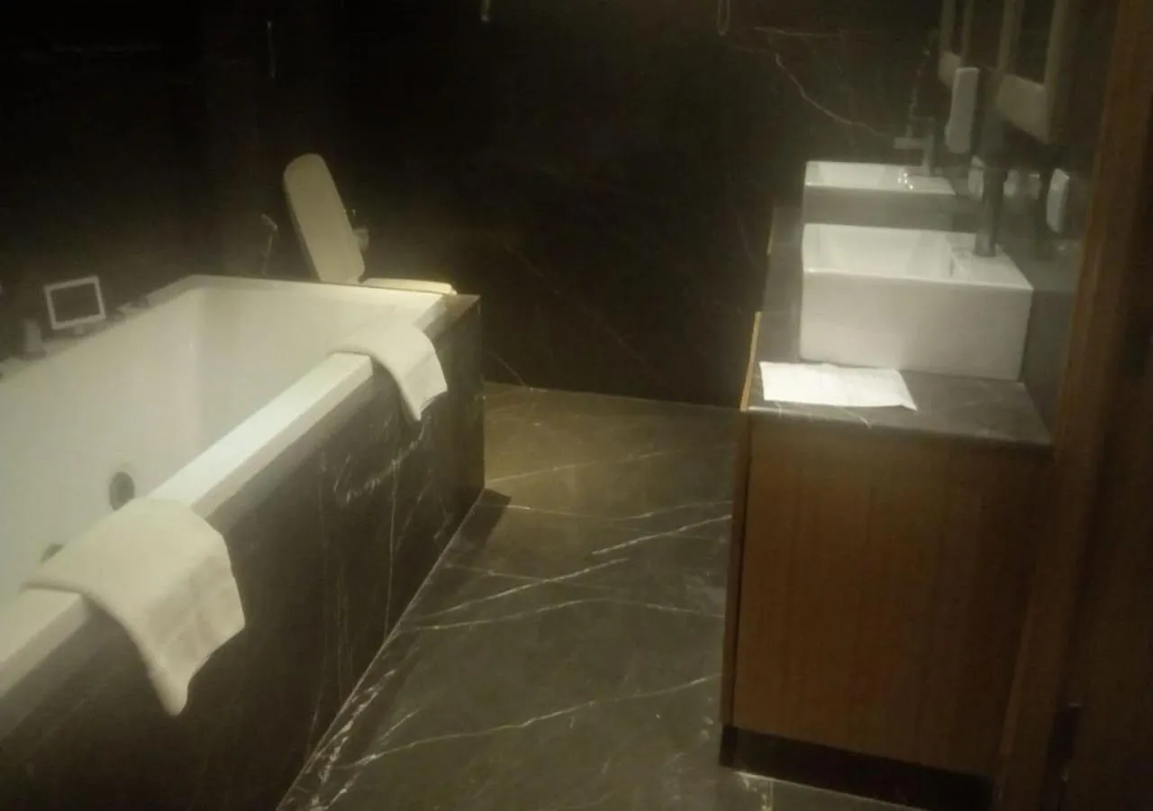 Bathroom in Udman Hotel Panchshila Park