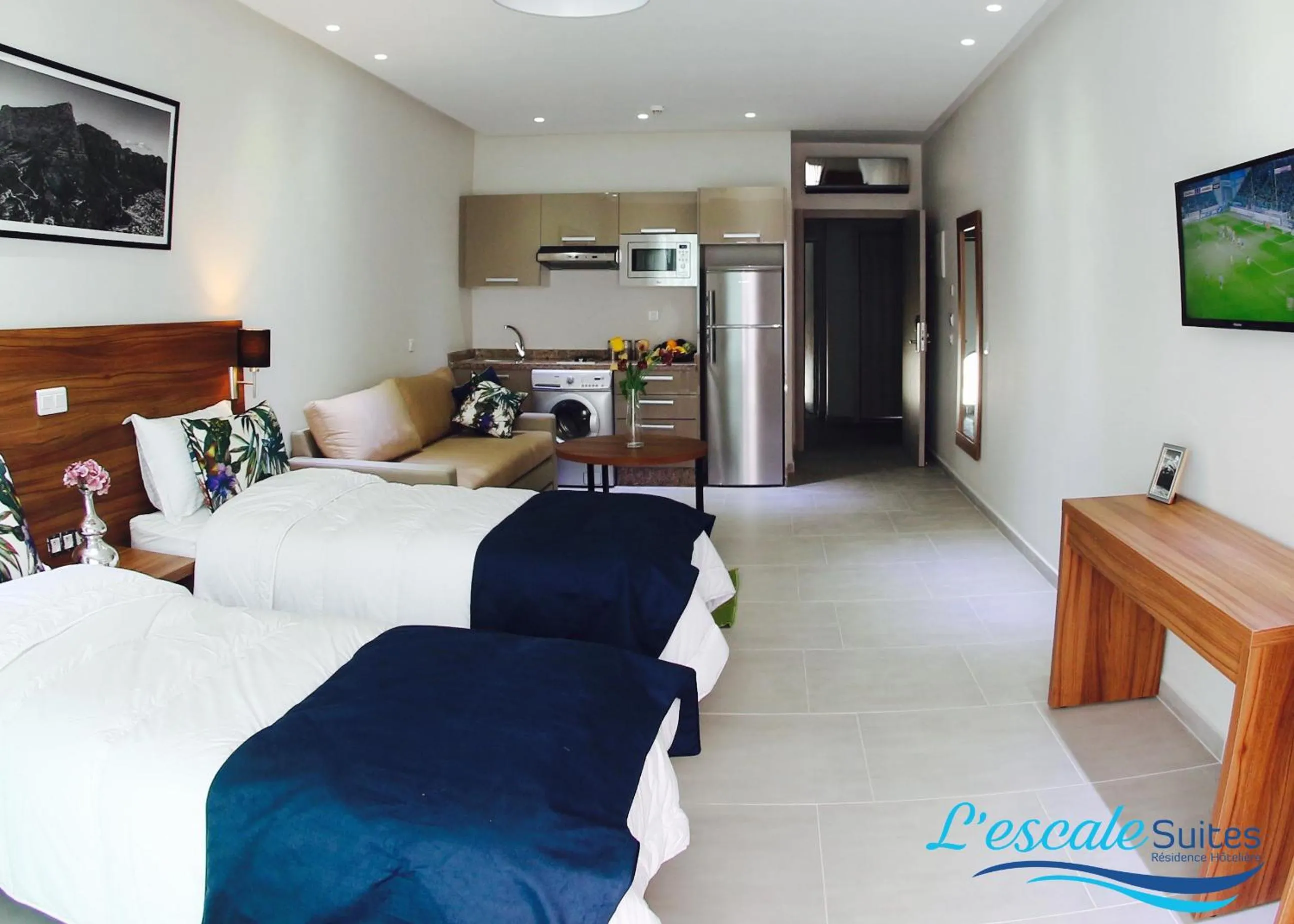 Bed in L'escale Suites Résidence Hôtelière By 7AV HOTELS