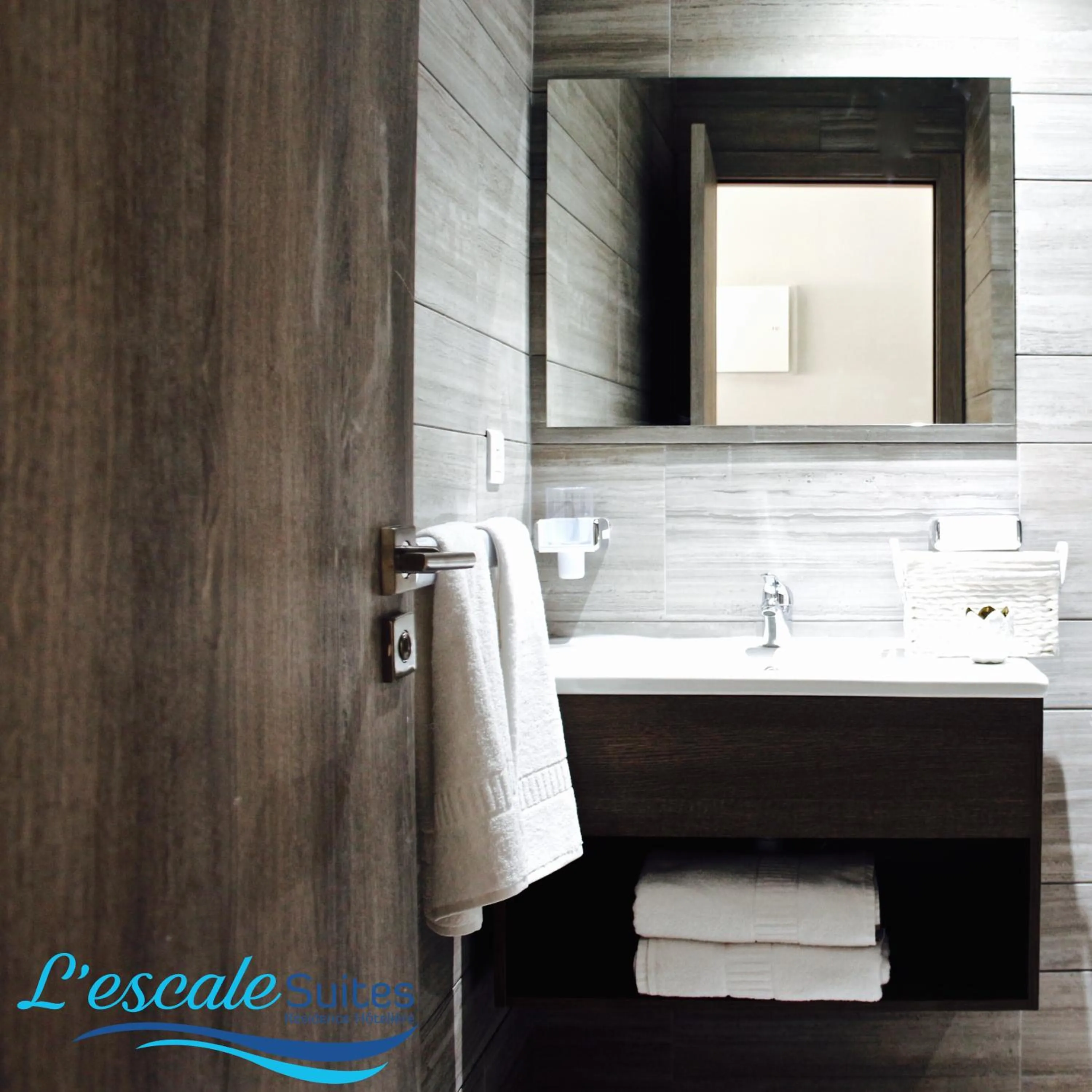 Balcony/Terrace in L'escale Suites Résidence Hôtelière By 7AV HOTELS