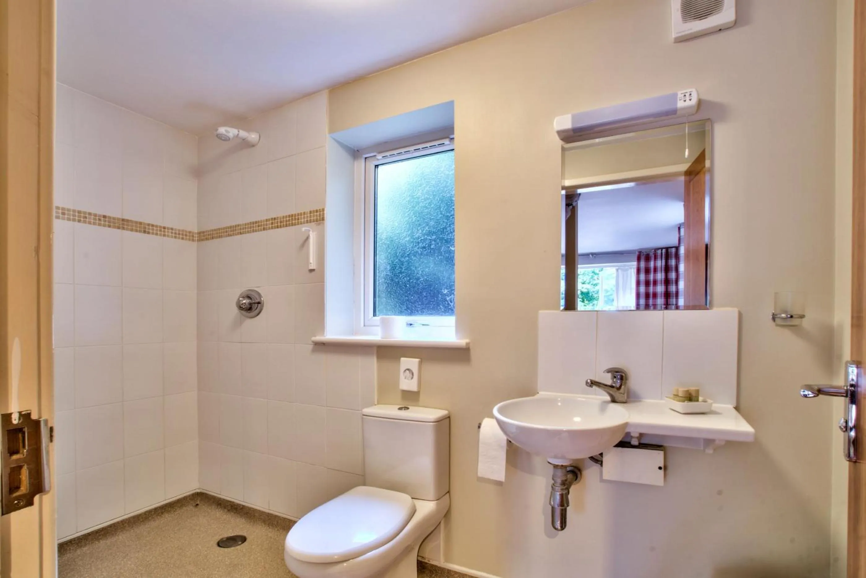 Shower in The Vines Hotel