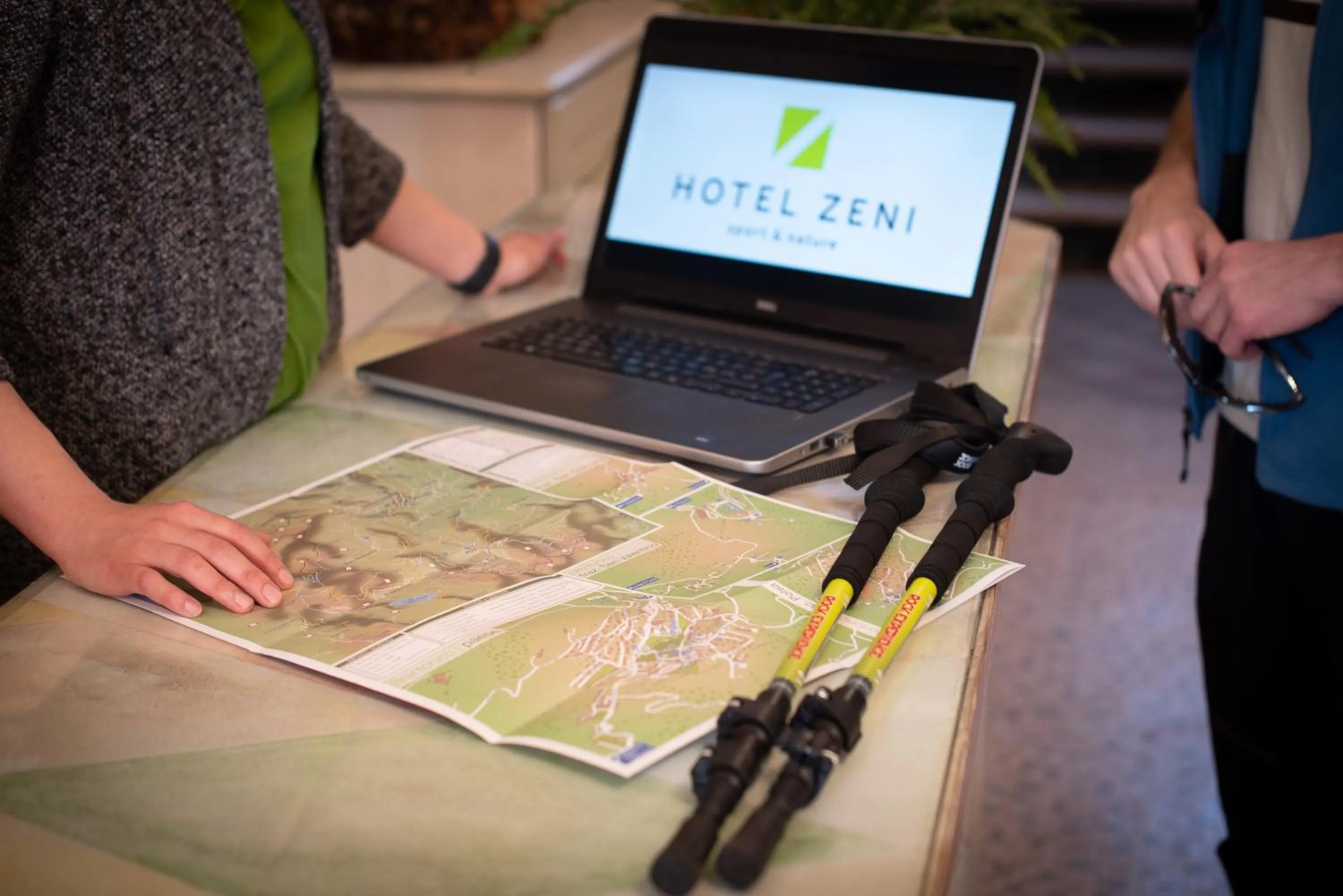 Hiking in Hotel Zeni