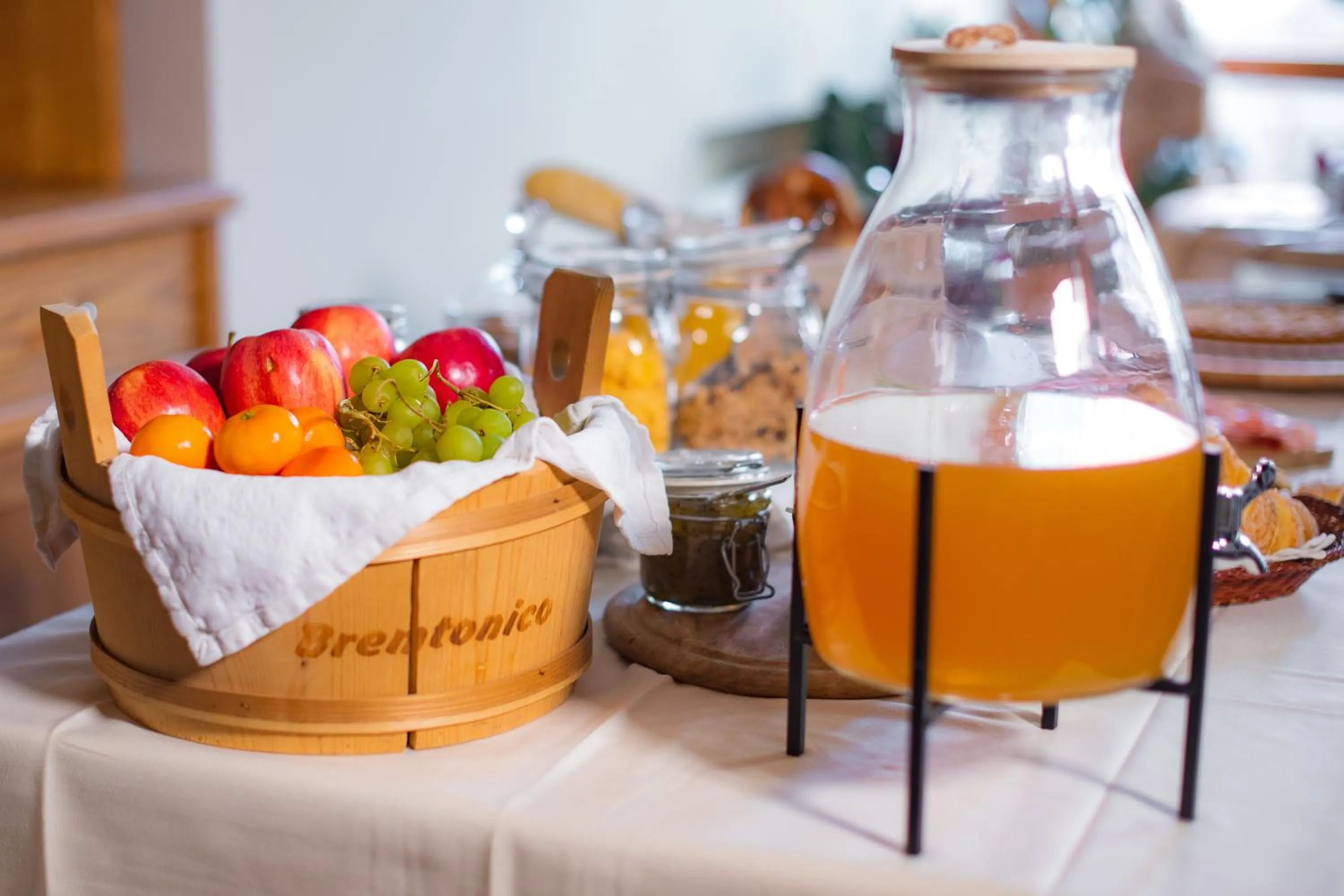 Breakfast in Hotel Zeni