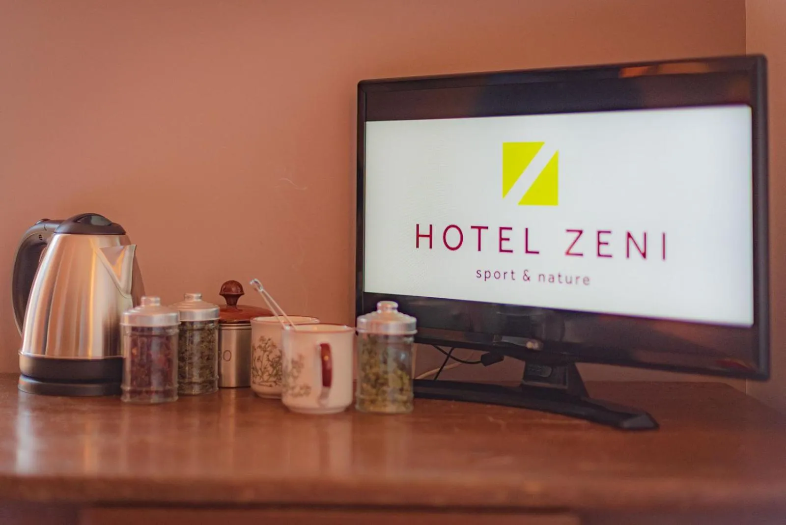 Coffee/tea facilities in Hotel Zeni