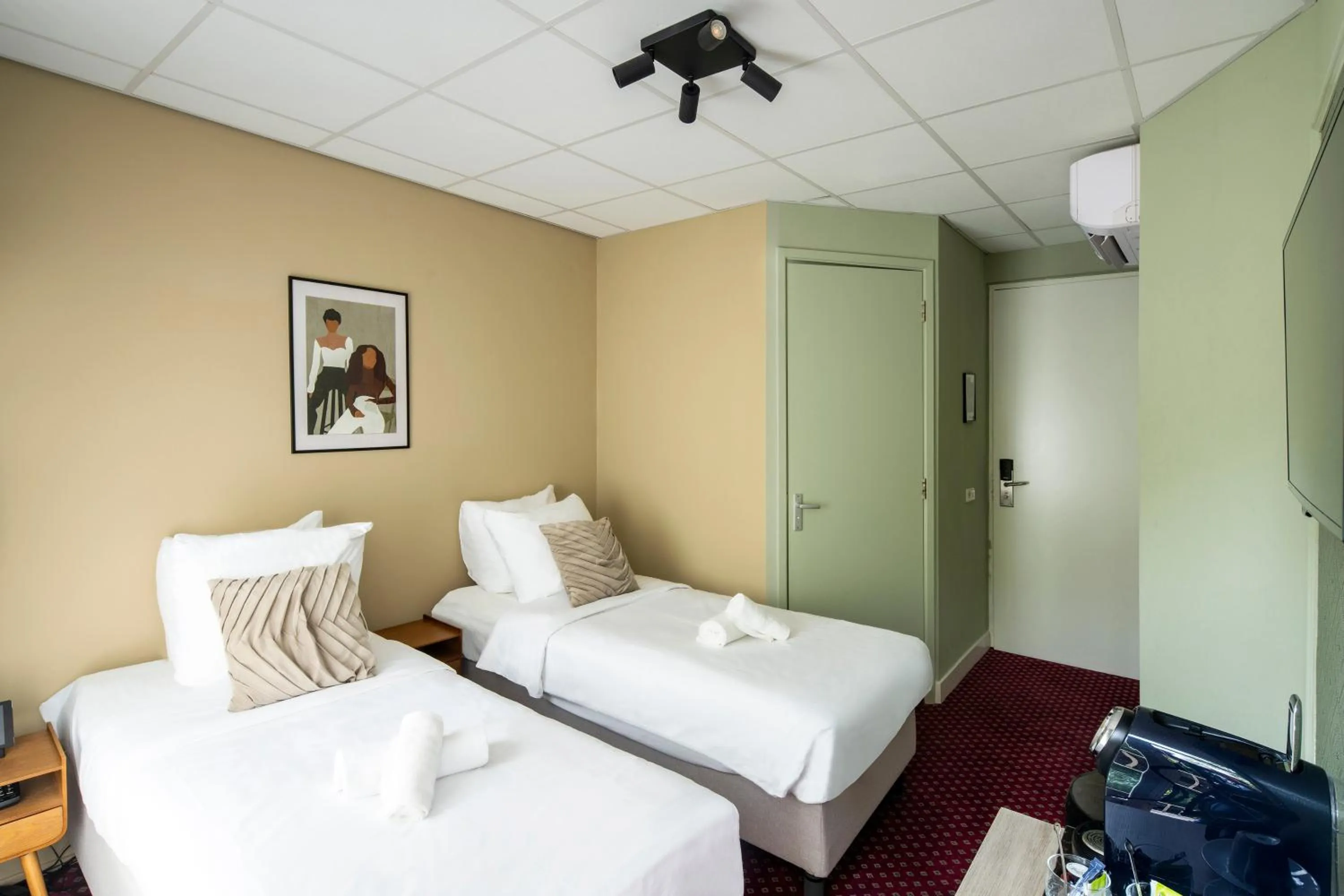 Bed in Hotel Atlantis Amsterdam