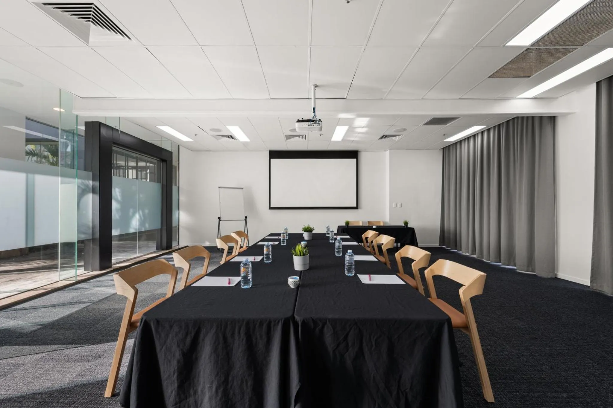 Meeting/conference room in Crowne Plaza Surfers Paradise by IHG