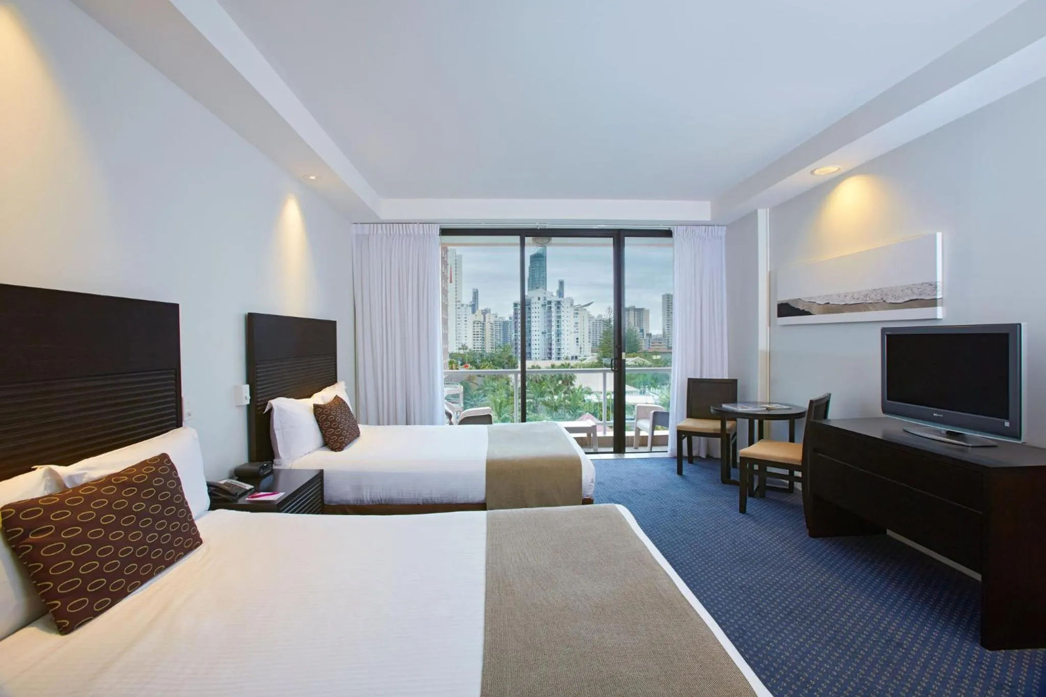 Photo of the whole room, Bed in Crowne Plaza Surfers Paradise by IHG