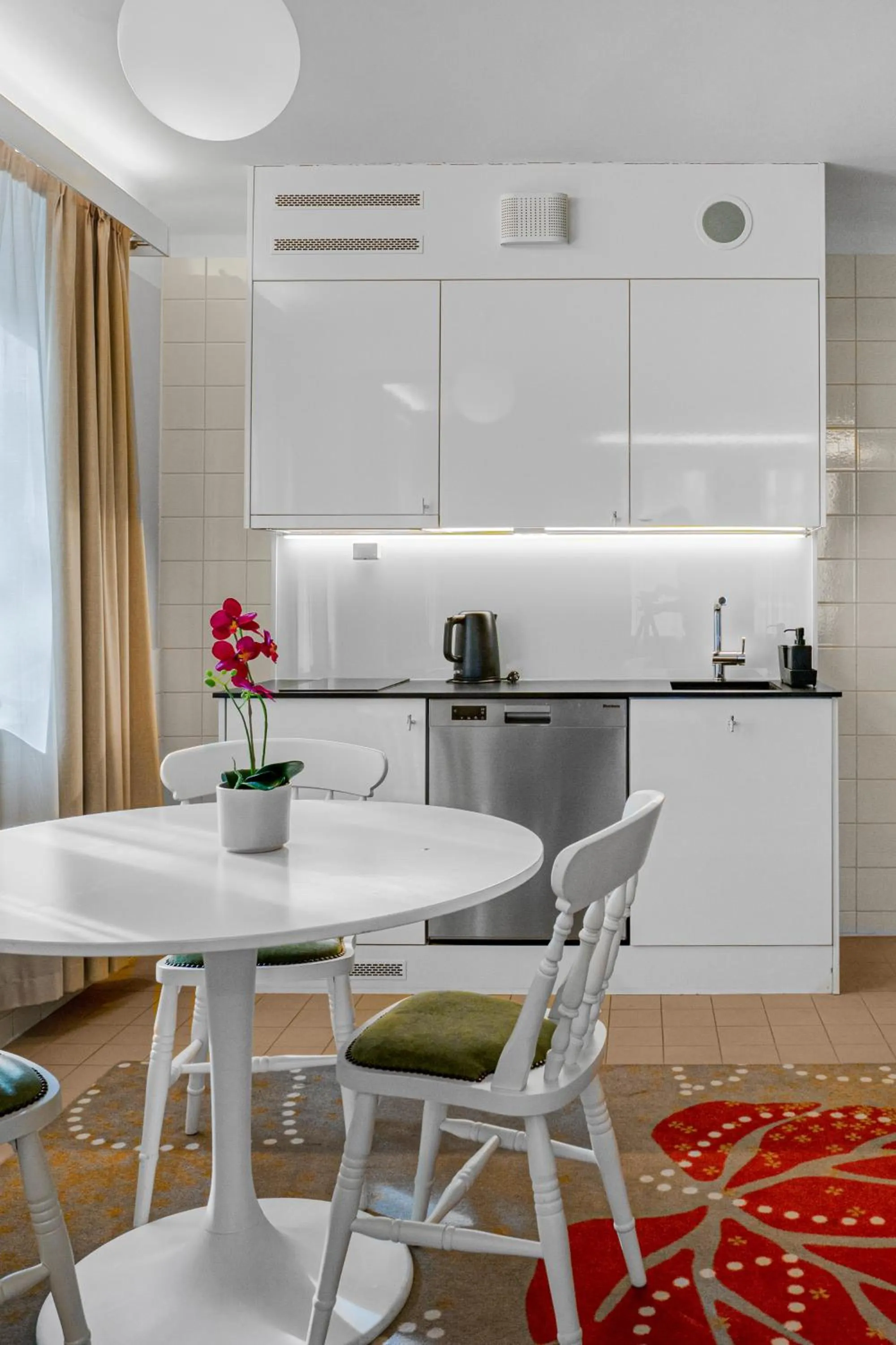 Dining area in The Apartments Company - The Sweet