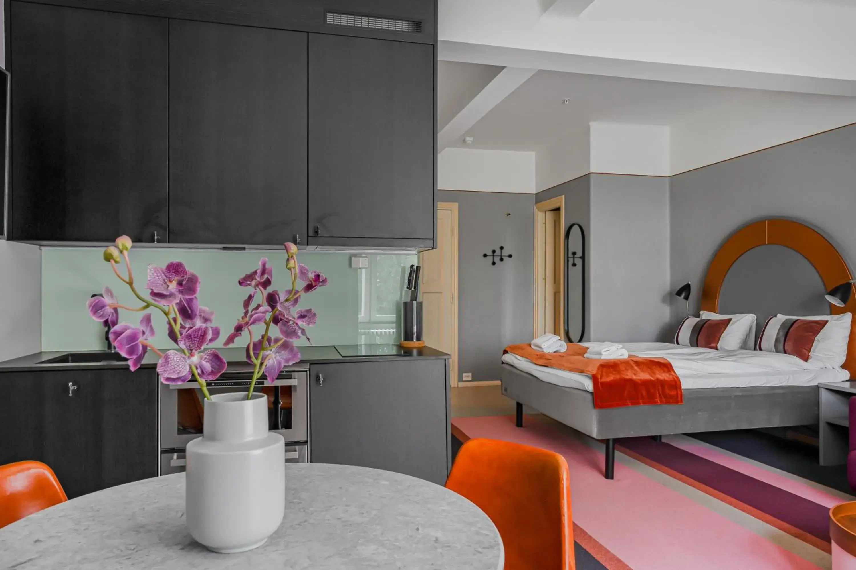 Two Bedroom Apartment in The Apartments Company - The Sweet Two Bedroom Apartment in The Apartments Company - The Sweet