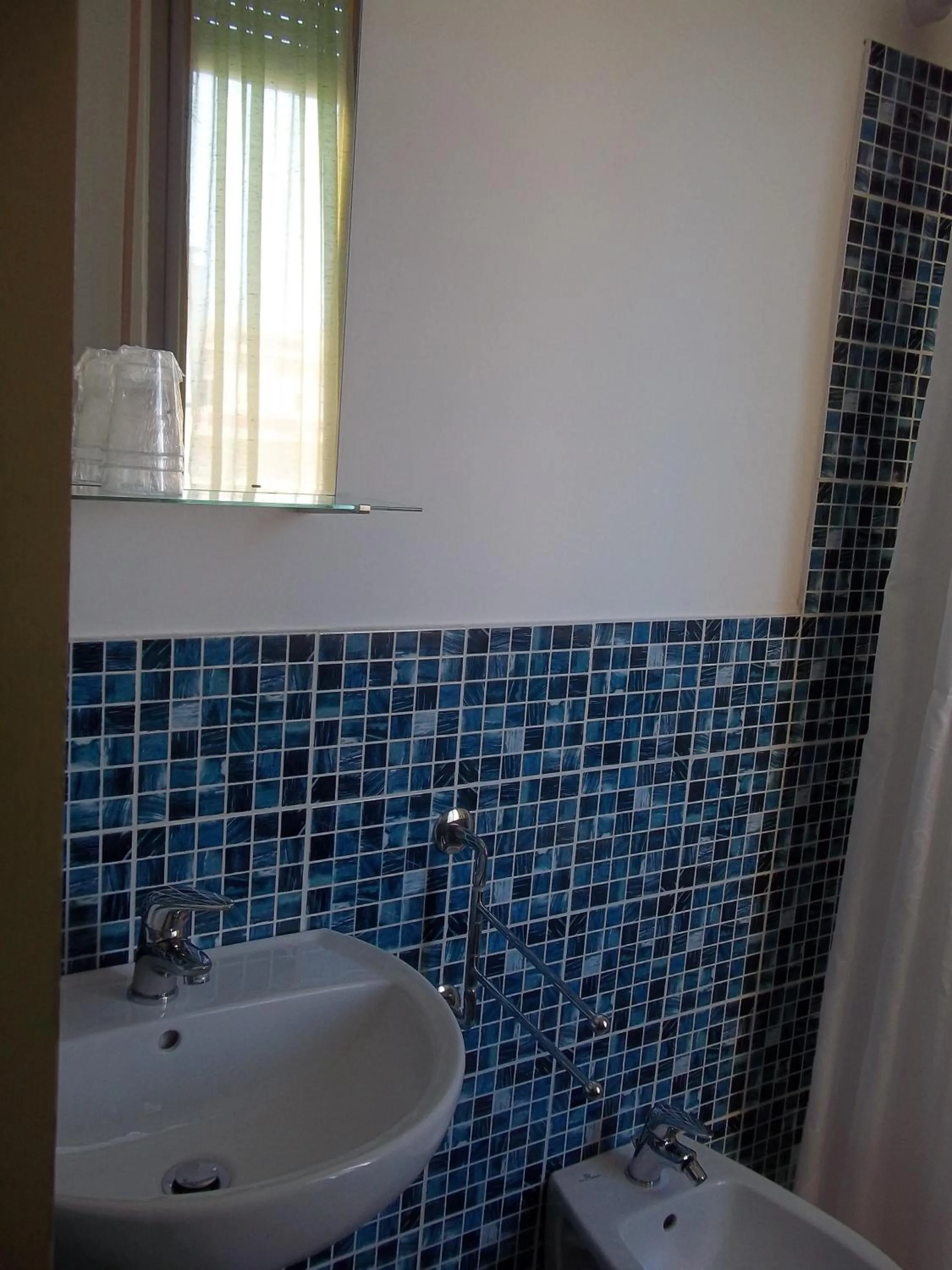 Bathroom in Hotel Italia