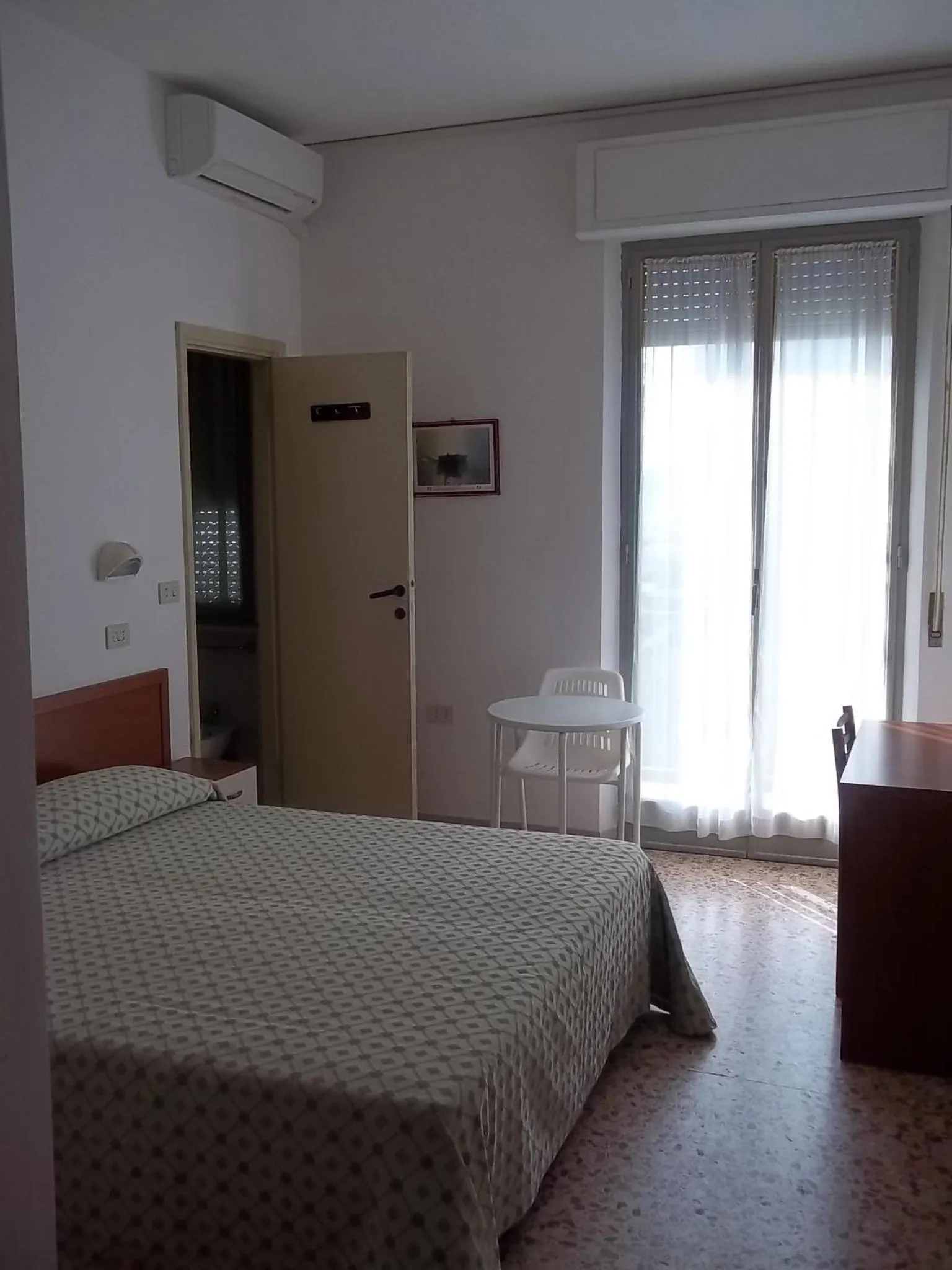 Bedroom, Bed in Hotel Italia