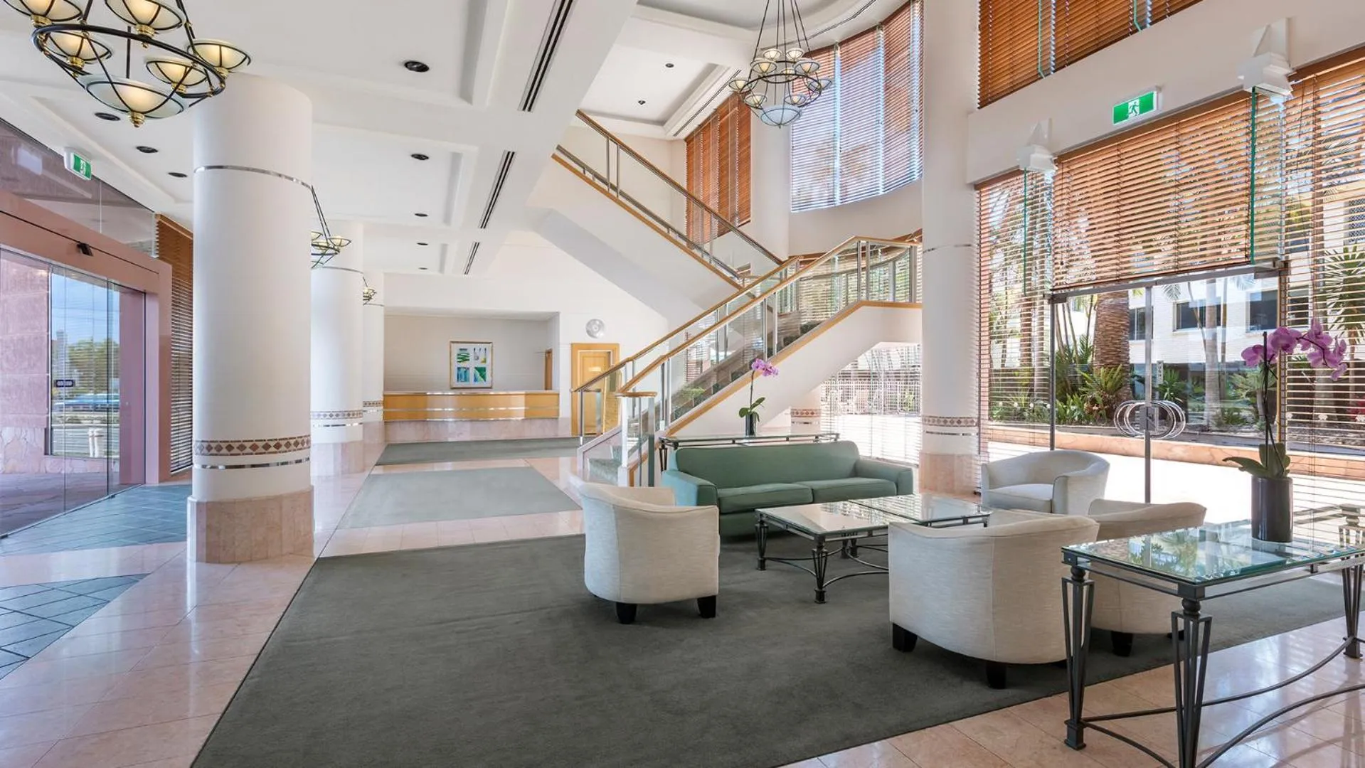 Lobby or reception in Oaks Gold Coast Hotel