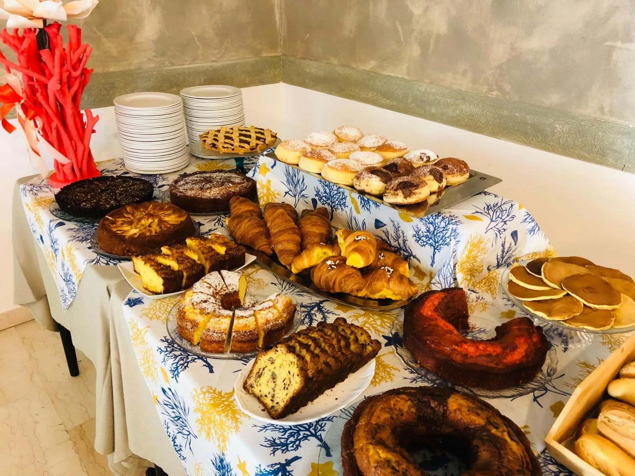 Breakfast in Piccolo Hotel