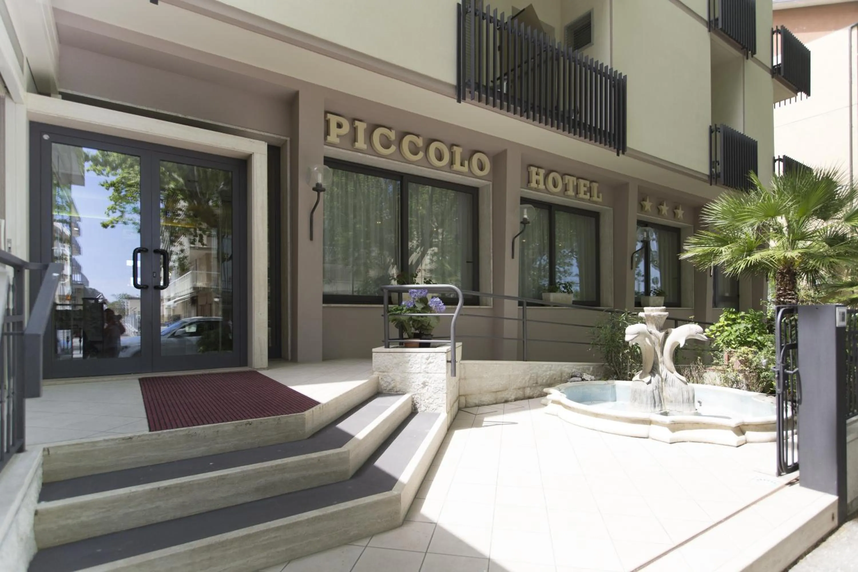 Facade/entrance in Piccolo Hotel