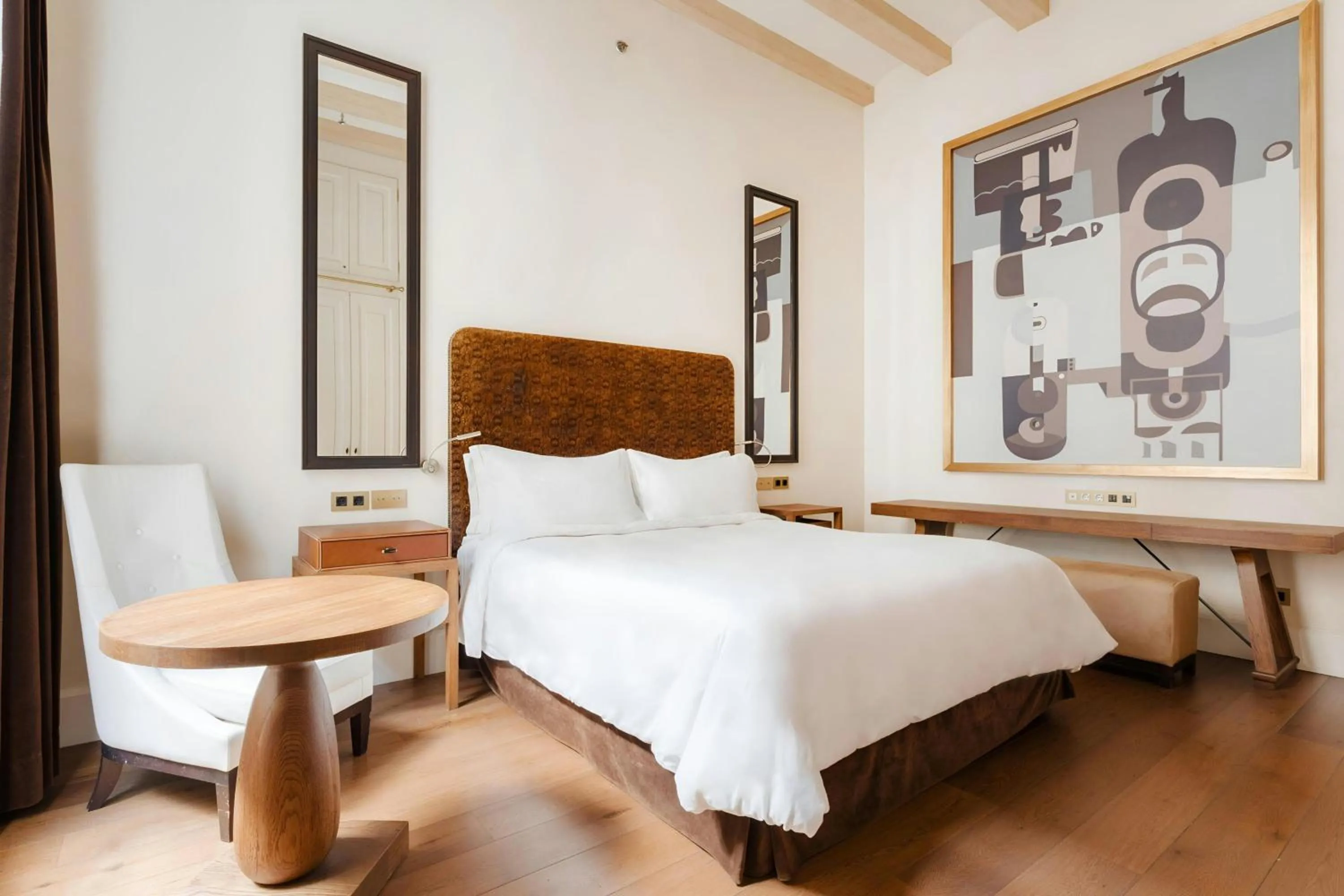 Bedroom, Bed in DO Plaça Reial Hotel Gothic Quarter, Sonder by Marriott Bonvoy