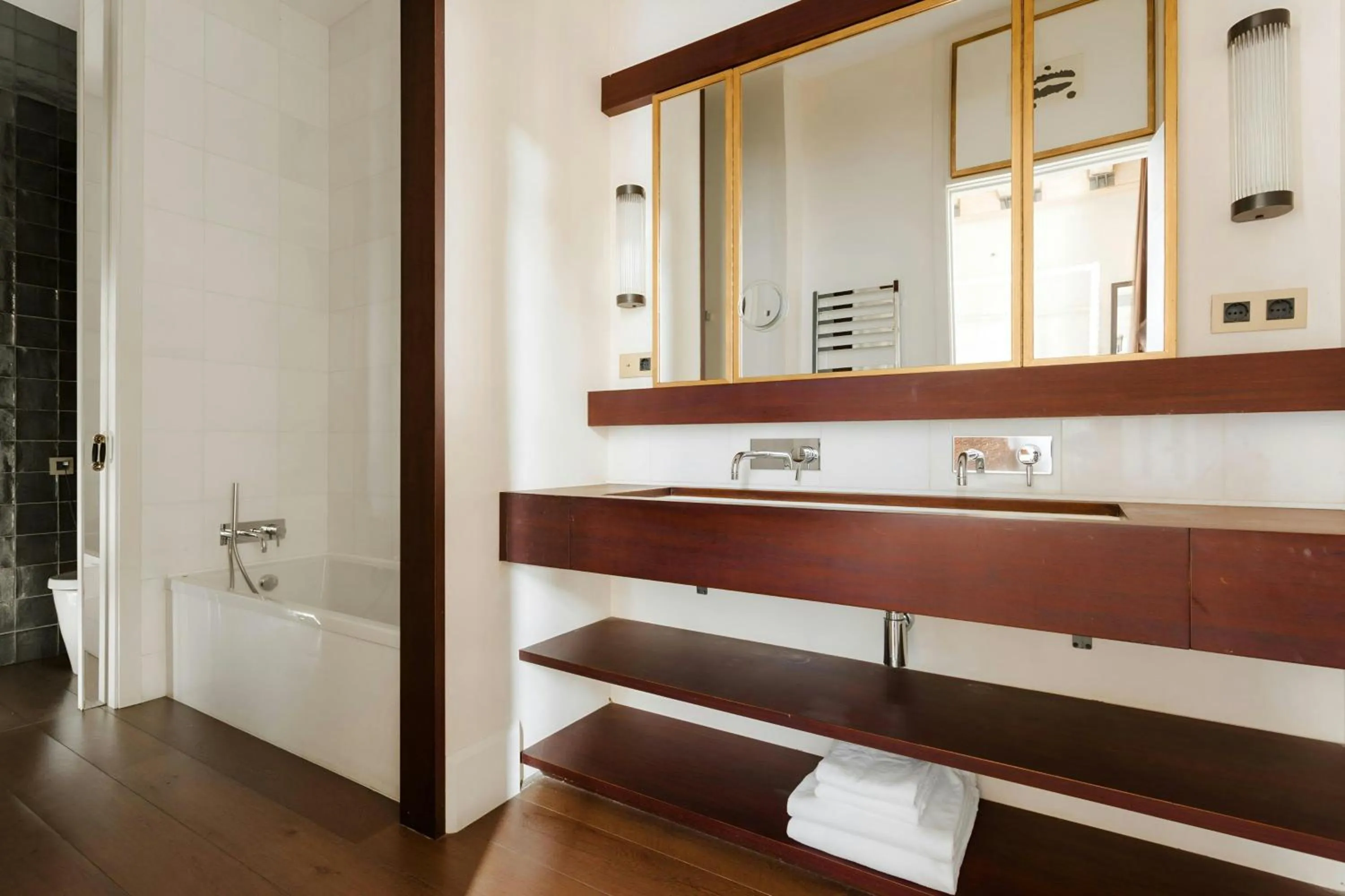 Bathroom in DO Plaça Reial Hotel Gothic Quarter, Sonder by Marriott Bonvoy