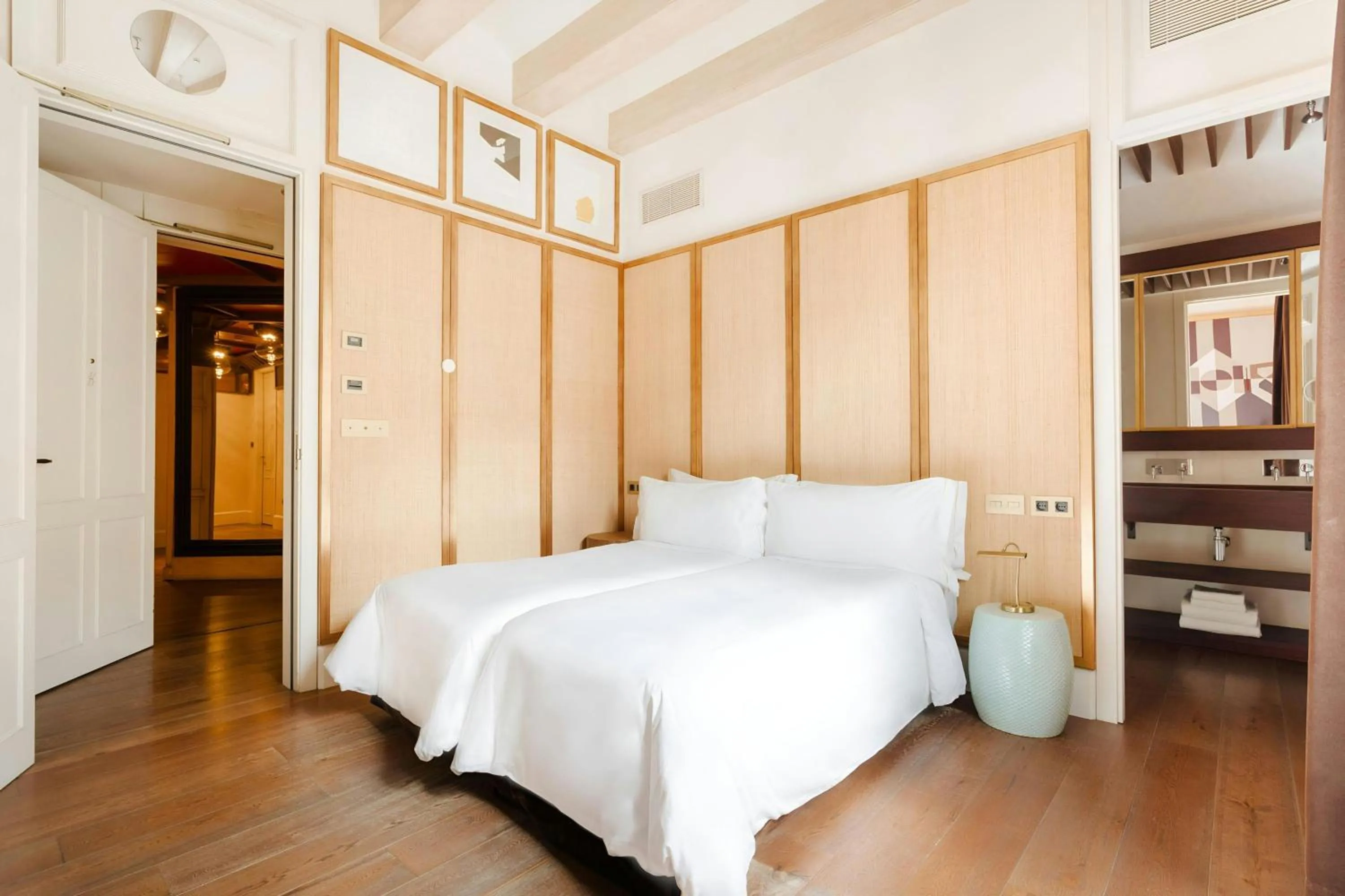 Bedroom, Bed in DO Plaça Reial Hotel Gothic Quarter, Sonder by Marriott Bonvoy