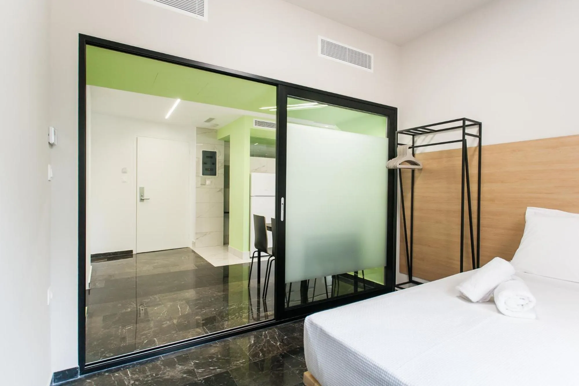 Bed in Greece U Around Athens Thissio Suites