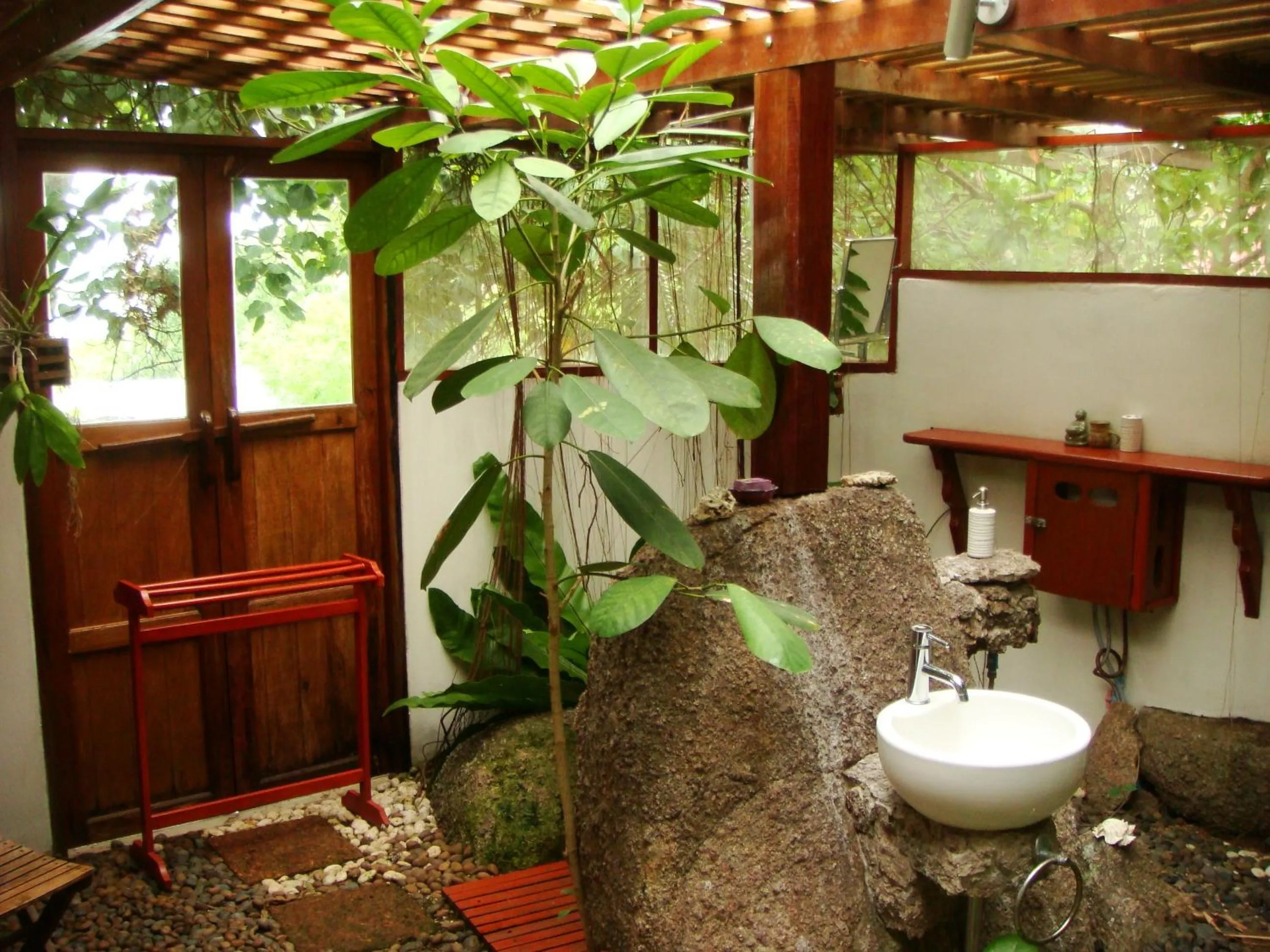 Bathroom in la Cigale