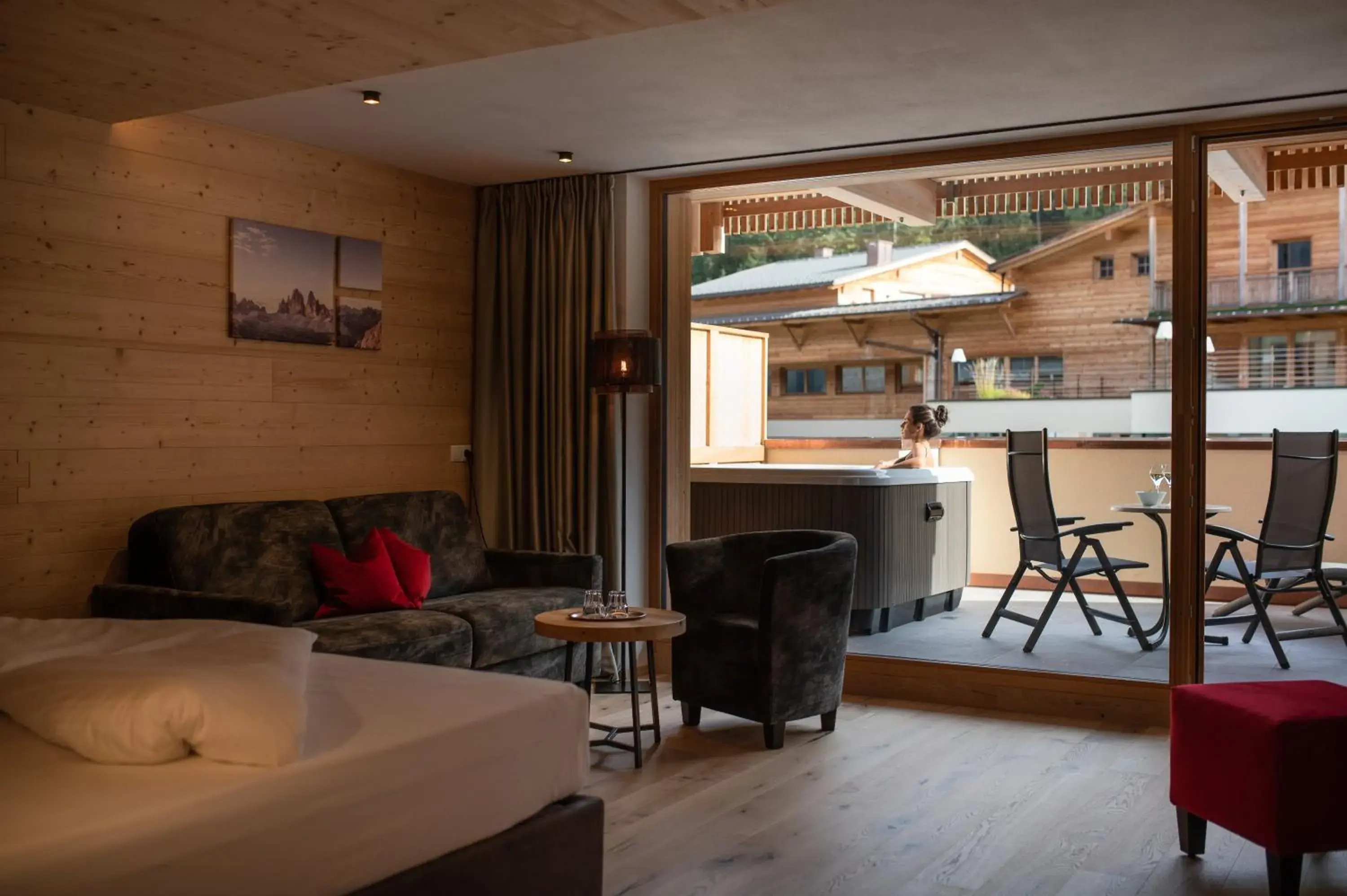 Deluxe Suite with Spa Bath in Alpine Nature Hotel Stoll Deluxe Suite with Spa Bath in Alpine Nature Hotel Stoll