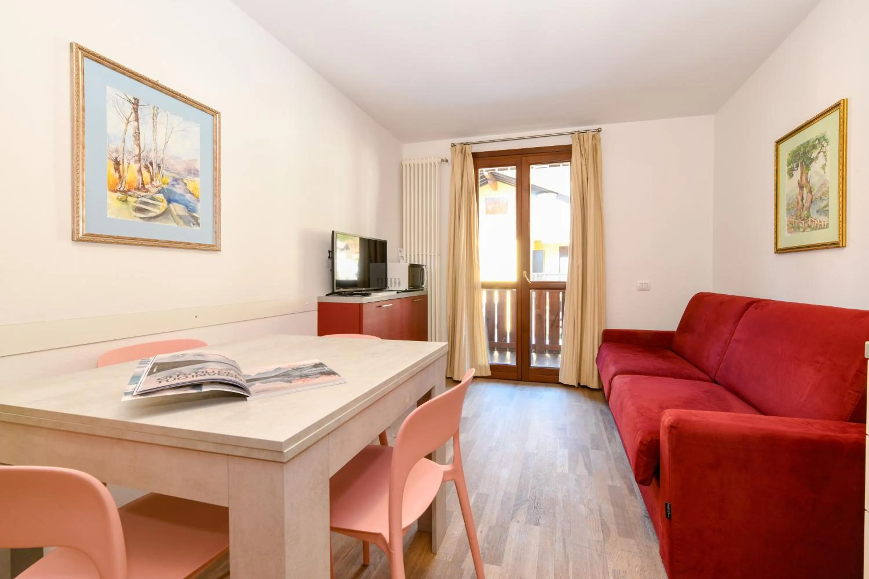 TV and multimedia in Residence Rta La Rosa delle Dolomiti